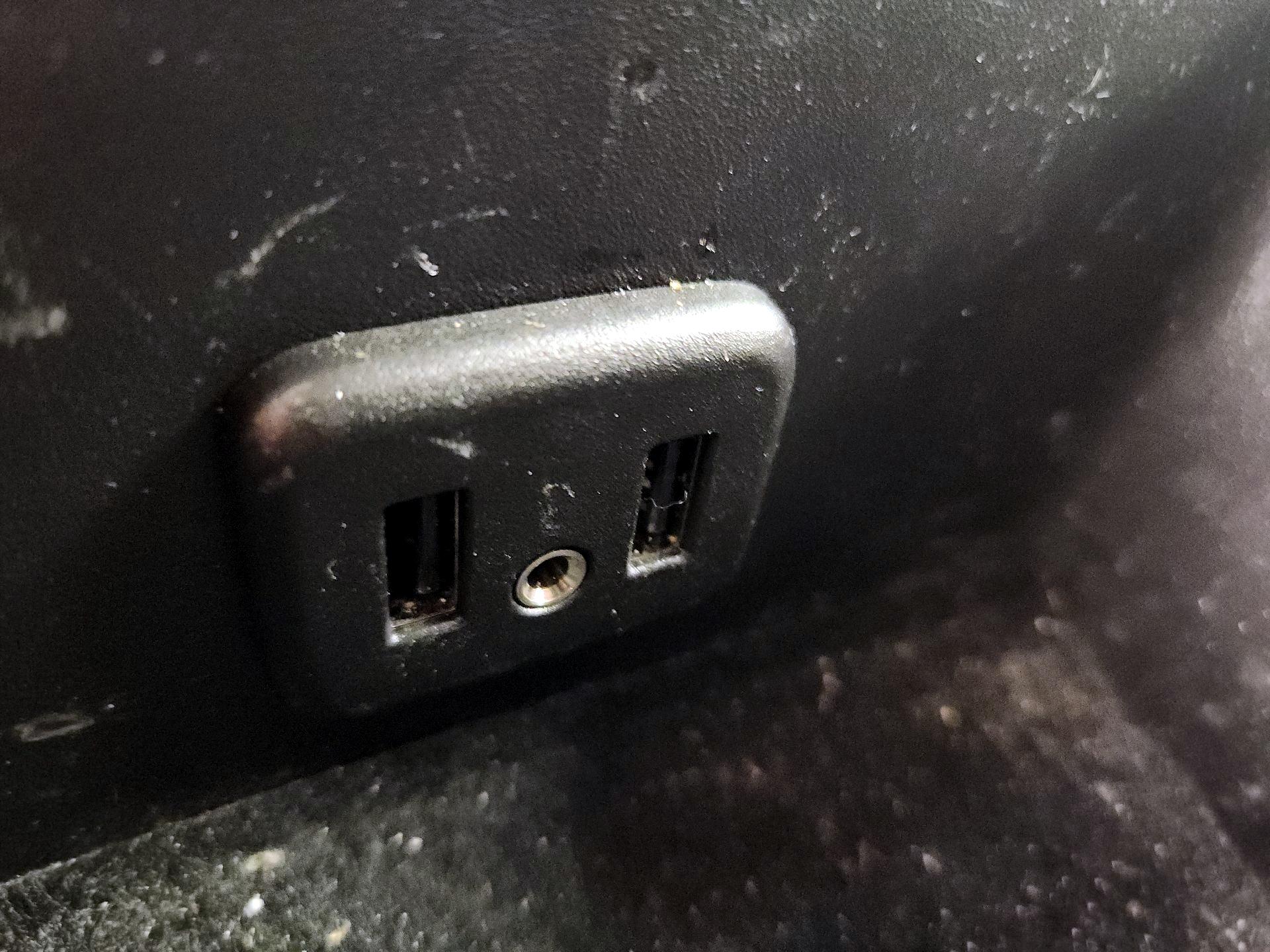 Thumbnail: 2016 Chevrolet Silverado 1500 - 17