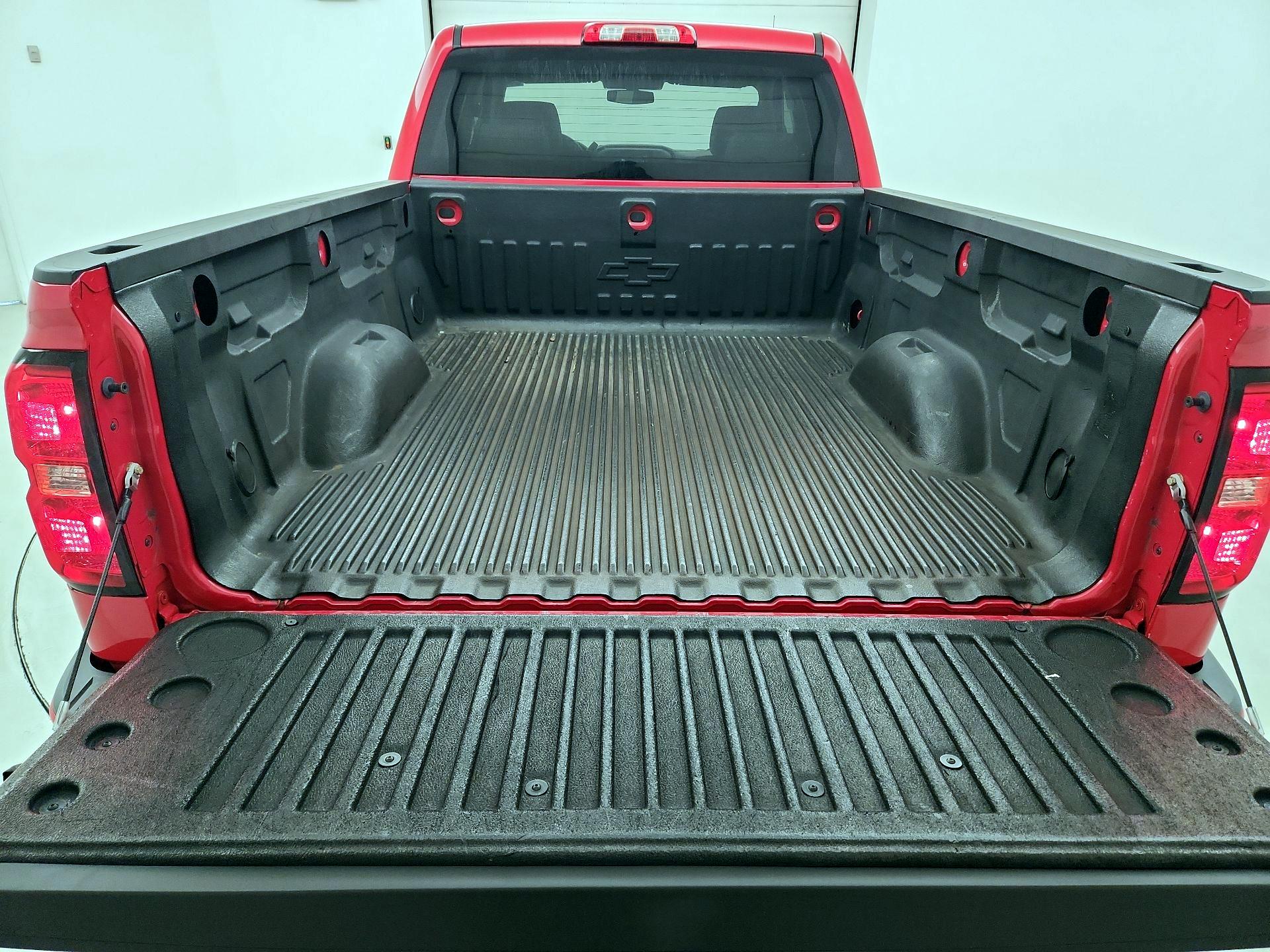 Thumbnail: 2016 Chevrolet Silverado 1500 - 19