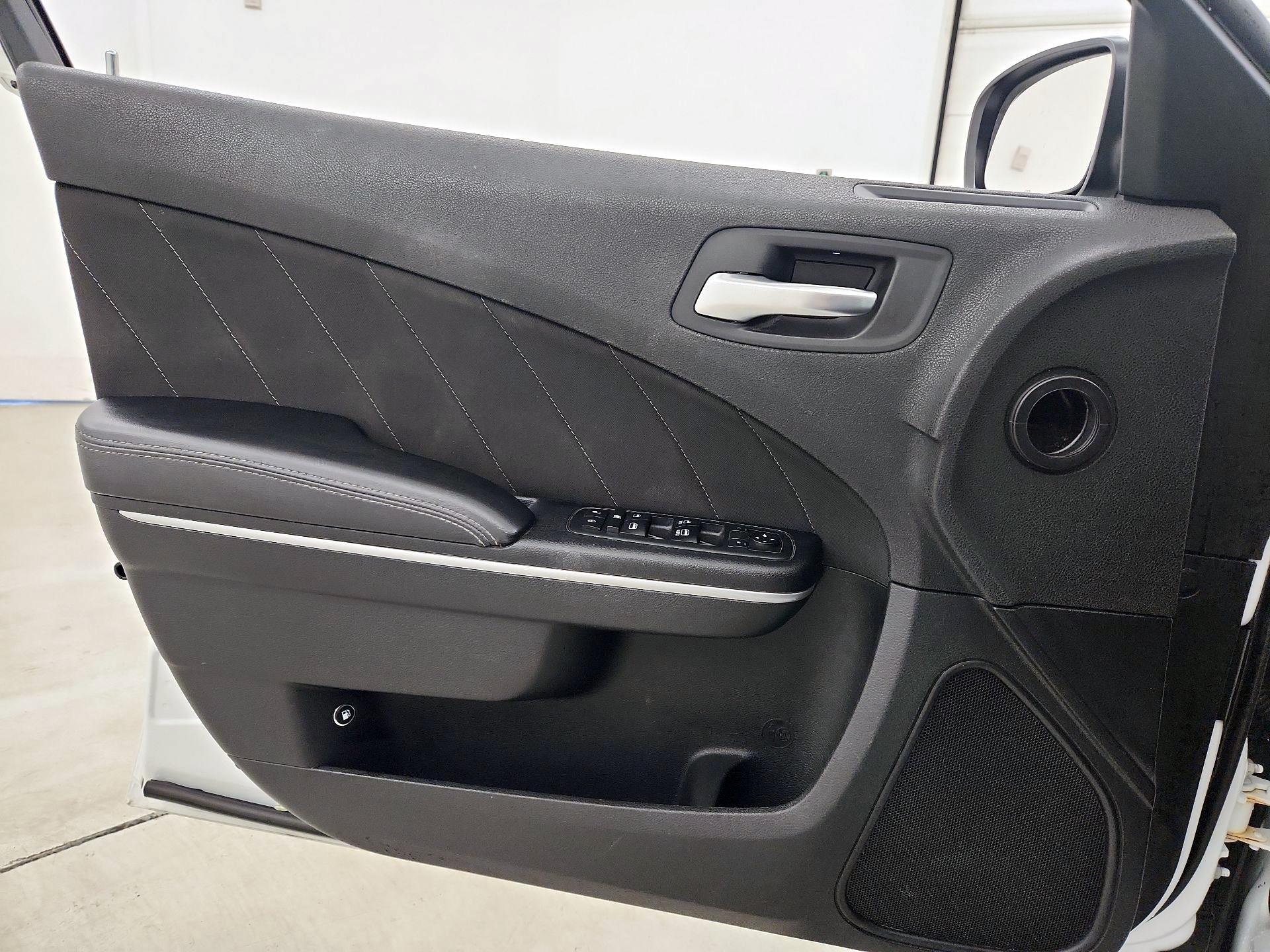 Thumbnail: 2019 Dodge Charger - 12