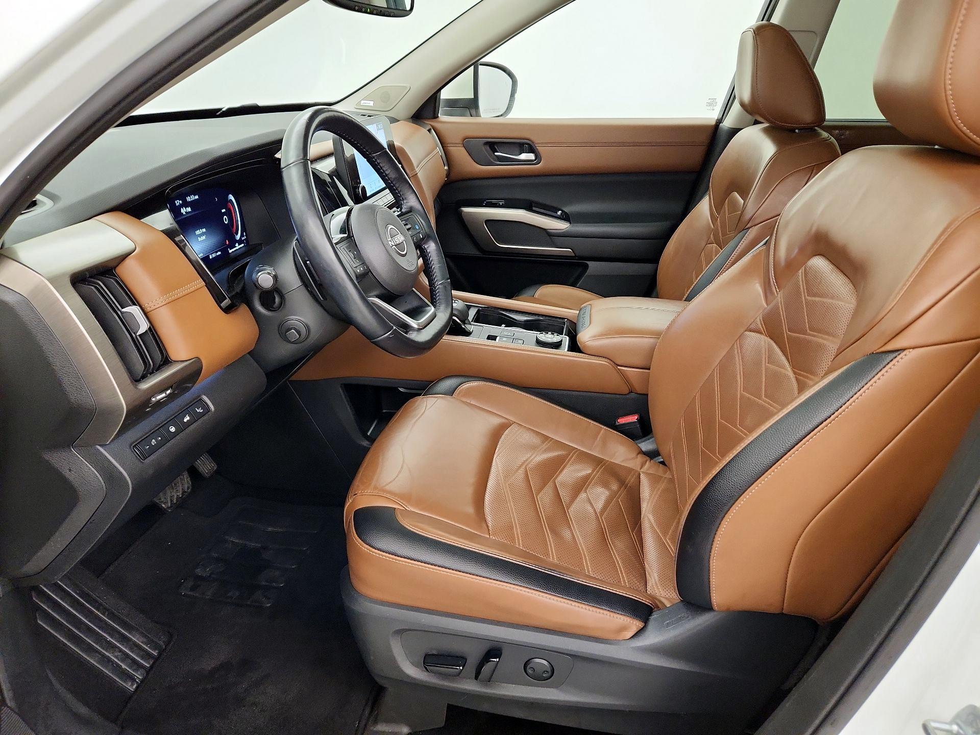 Thumbnail: 2022 Nissan Pathfinder - 11