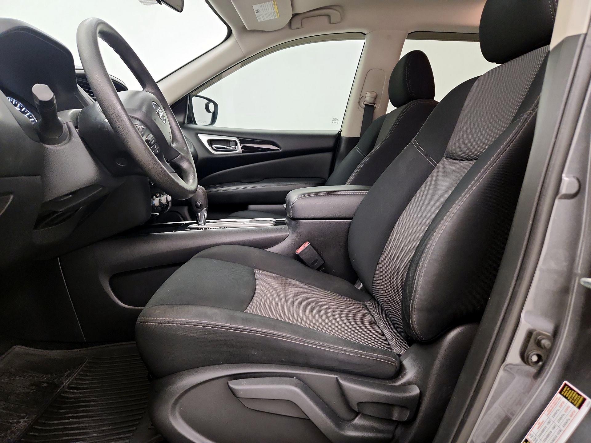 Thumbnail: 2019 Nissan Pathfinder - 11