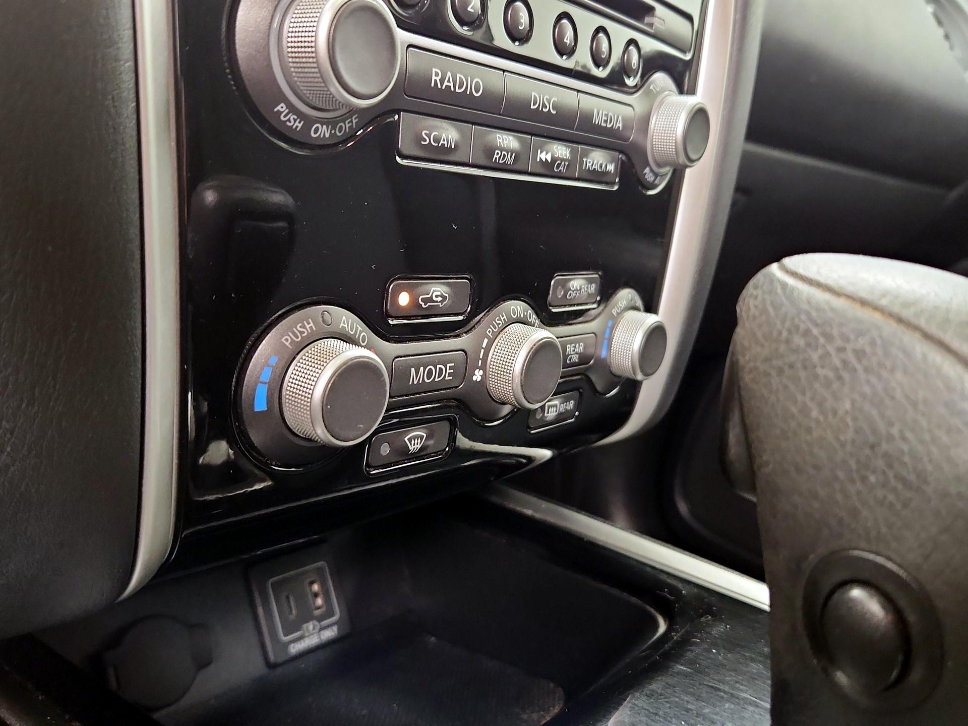 Thumbnail: 2019 Nissan Pathfinder - 16