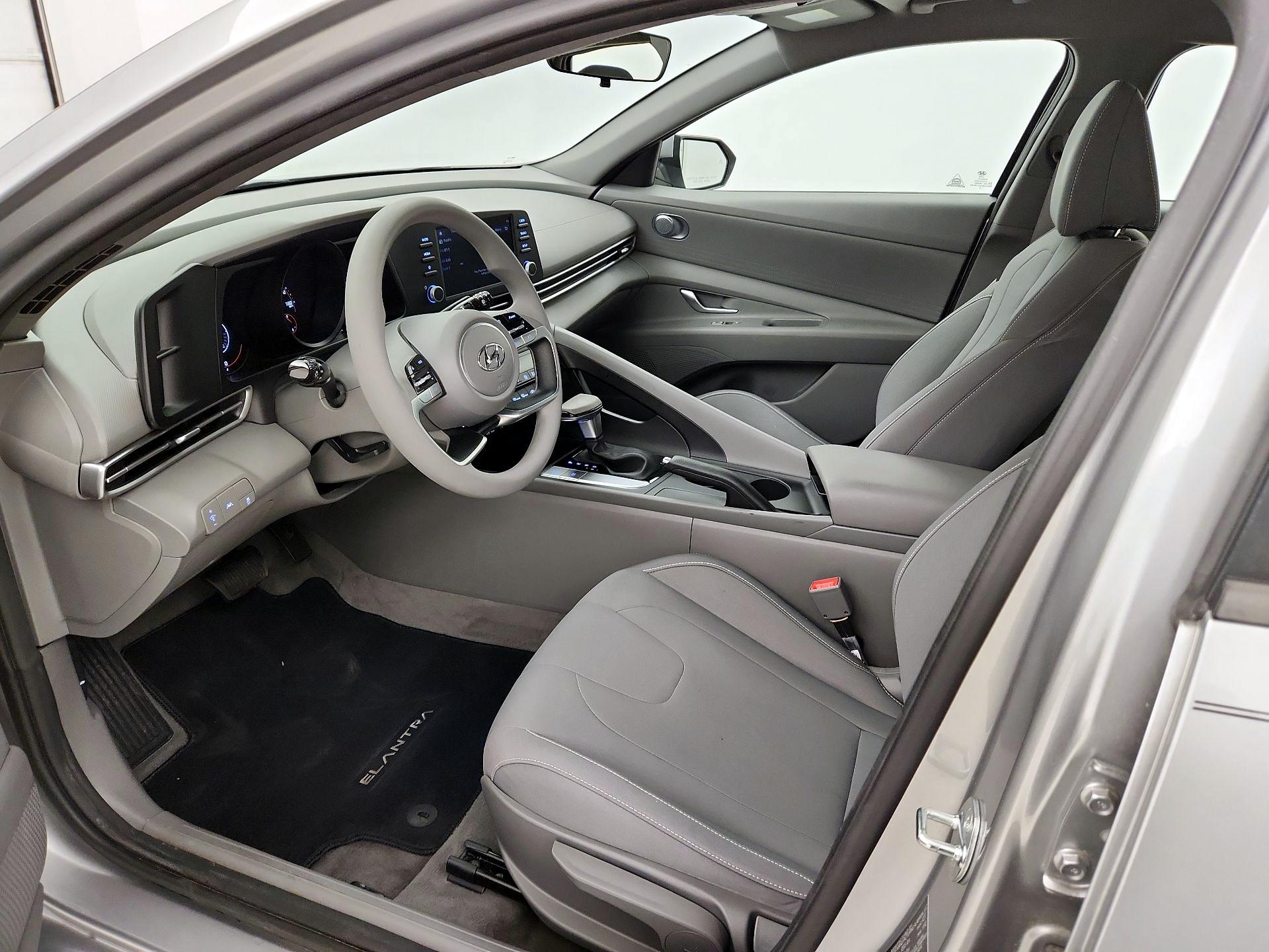 Thumbnail: 2023 Hyundai Elantra - 11