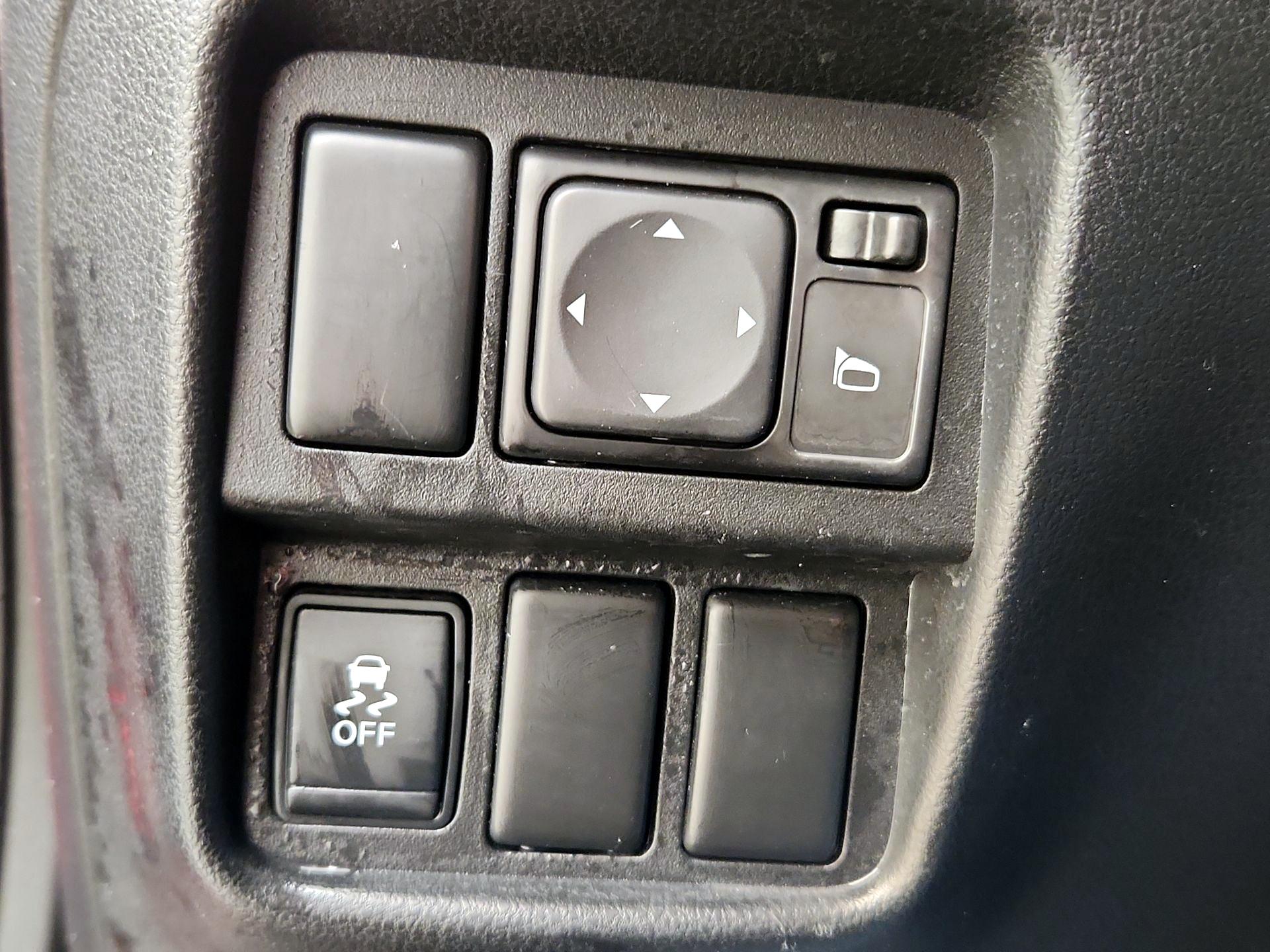 Thumbnail: 2014 Nissan Juke - 13