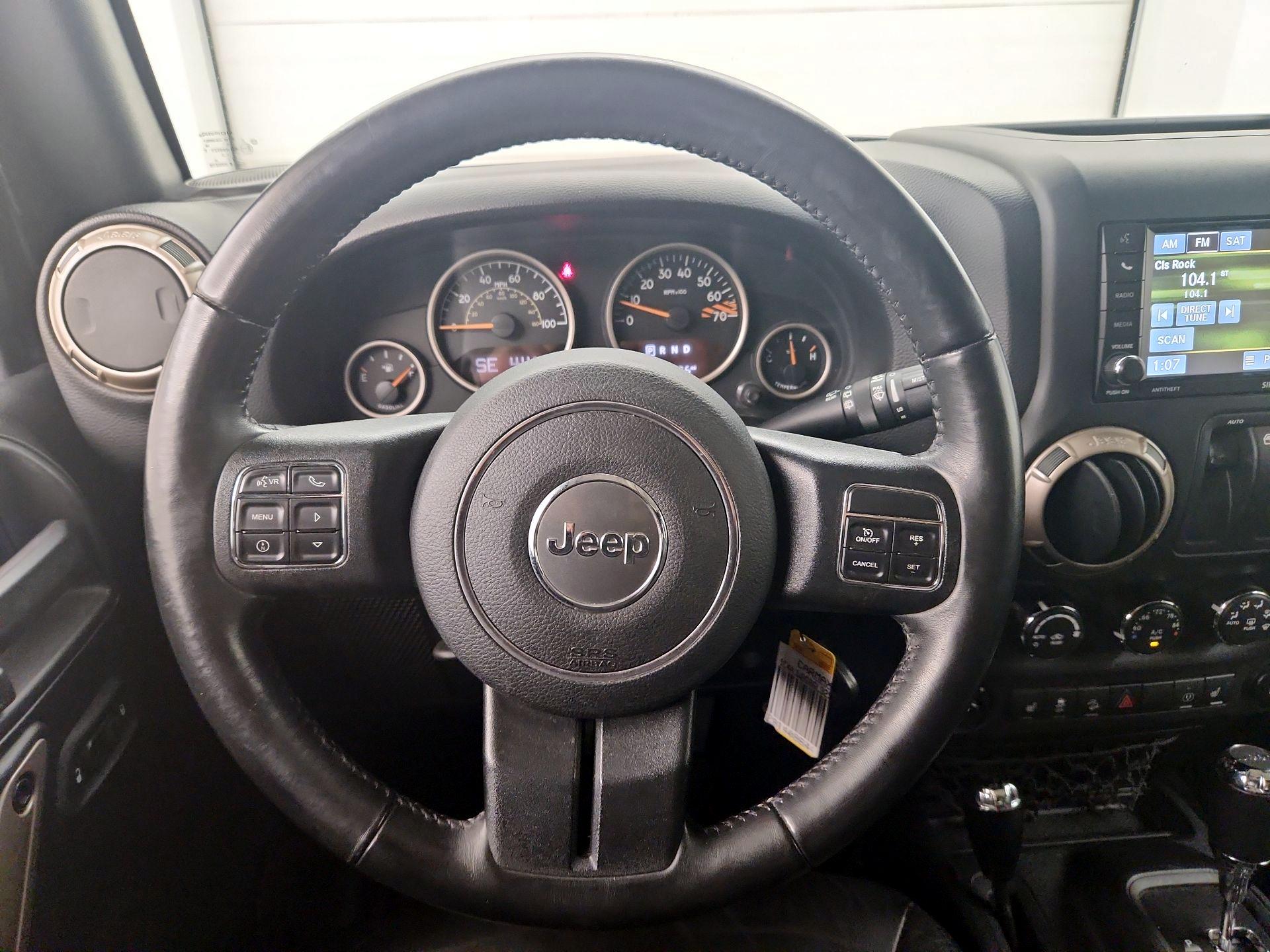 Thumbnail: 2016 Jeep Wrangler - 10