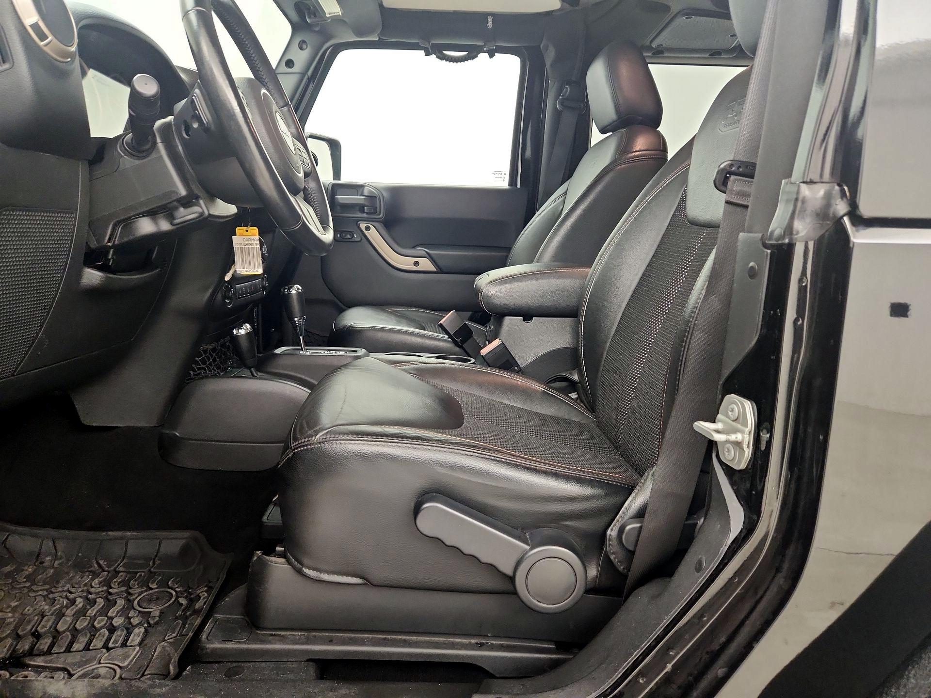 Thumbnail: 2016 Jeep Wrangler - 11