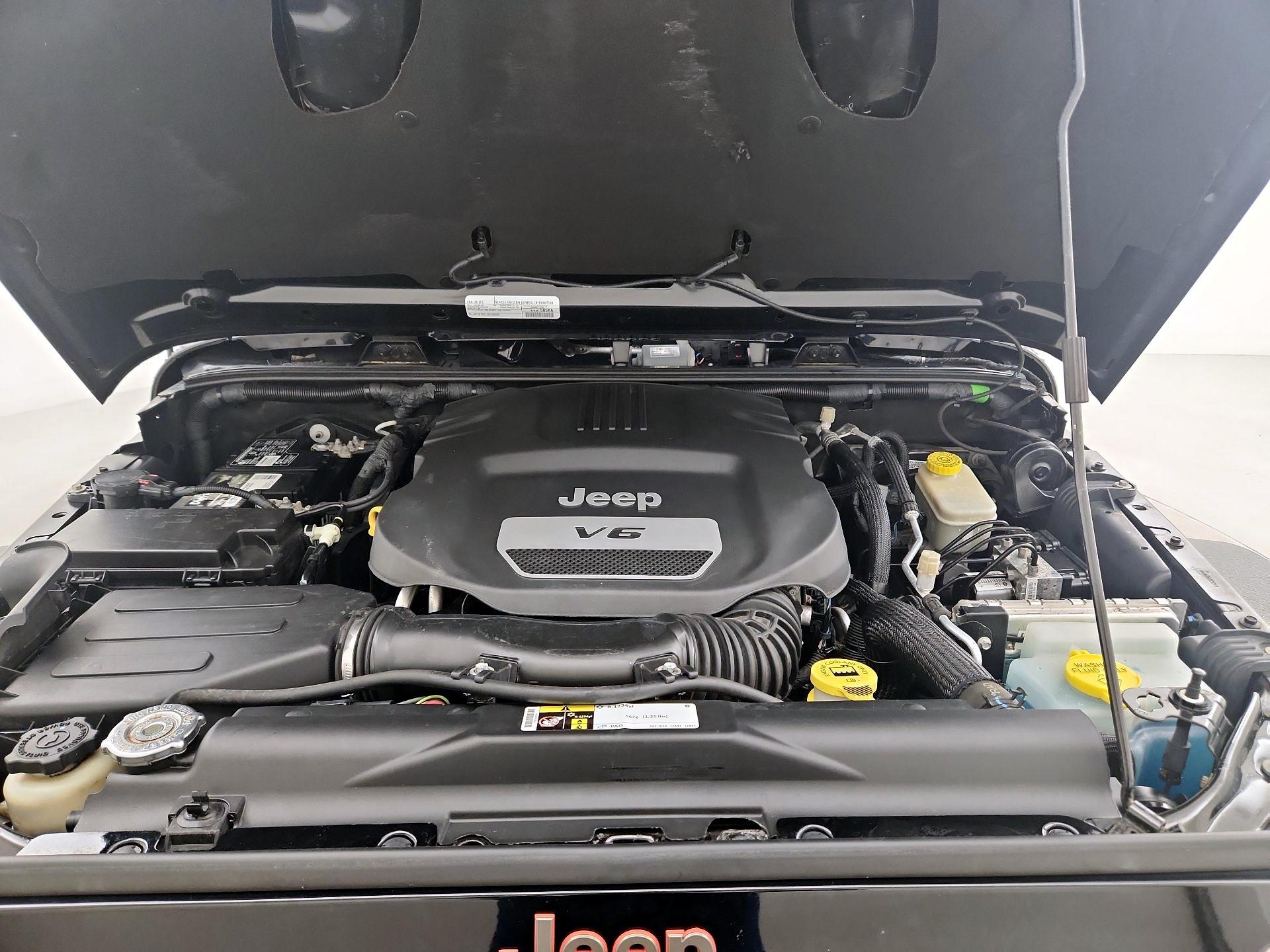 Thumbnail: 2016 Jeep Wrangler - 20