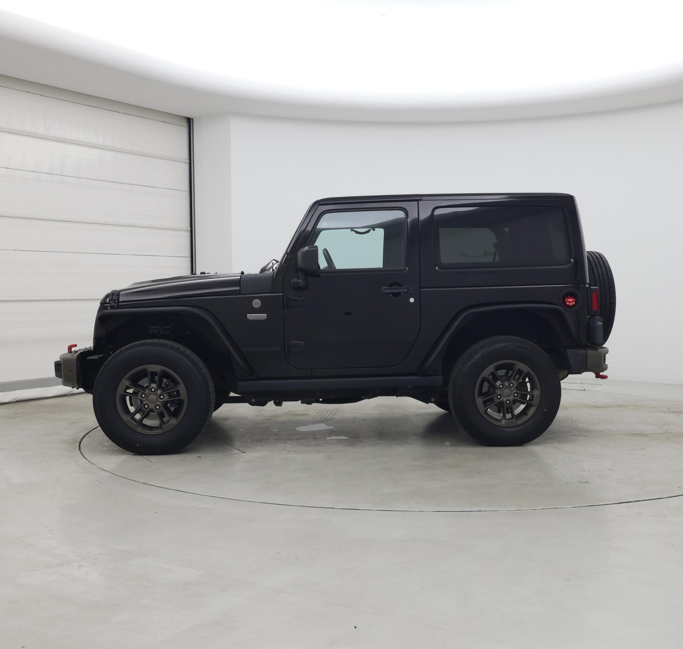 Thumbnail: 2016 Jeep Wrangler - 3