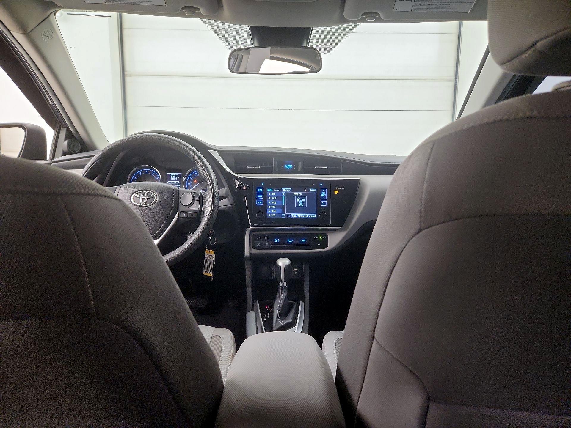 Thumbnail: 2017 Toyota Corolla - 9