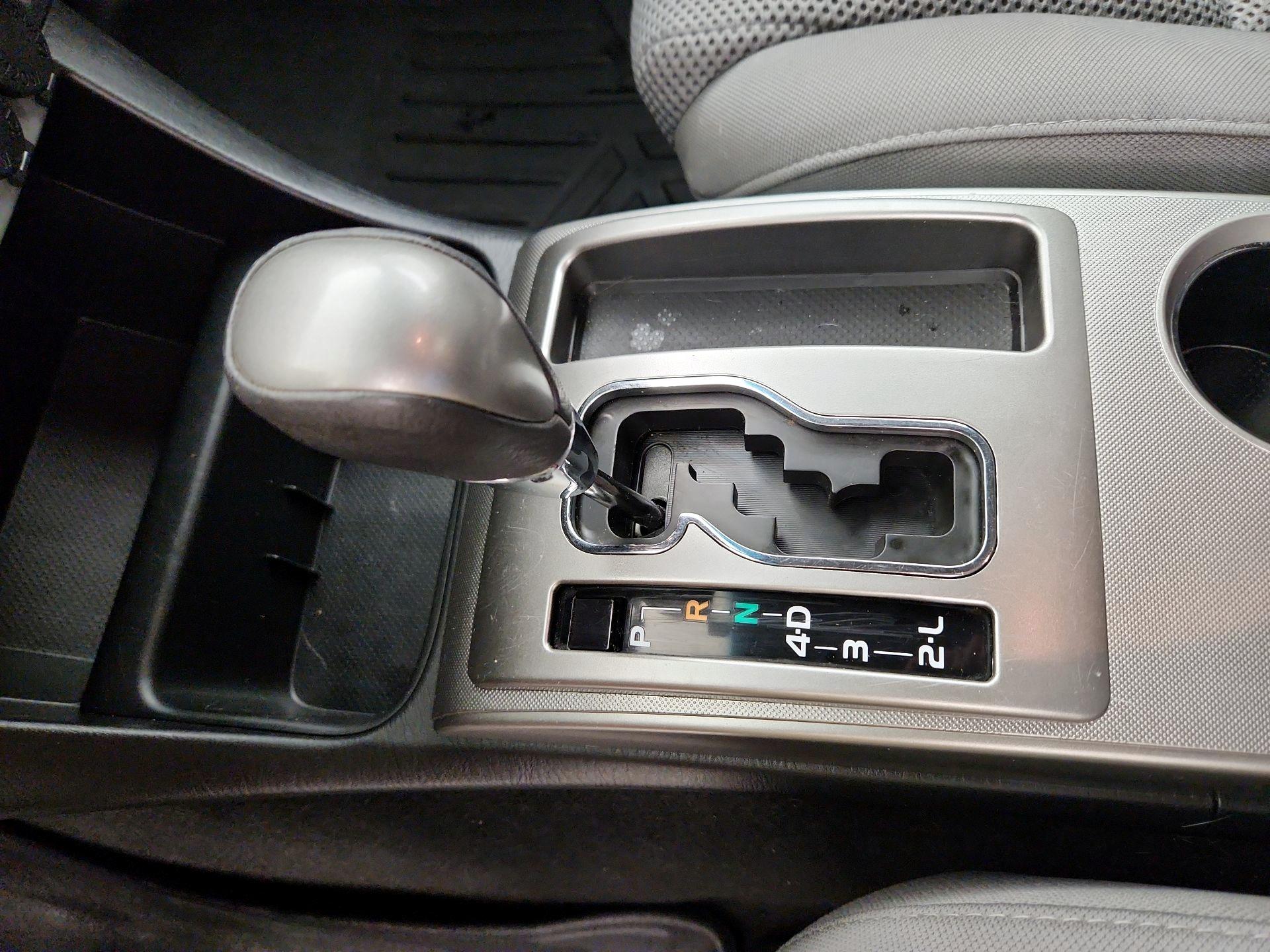 Thumbnail: 2015 Toyota Tacoma - 17