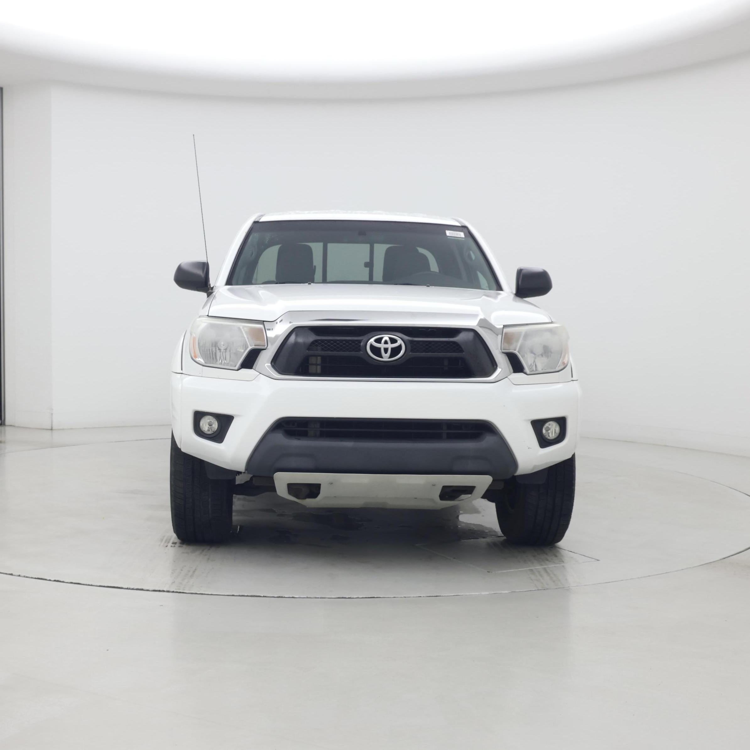 Thumbnail: 2015 Toyota Tacoma - 5