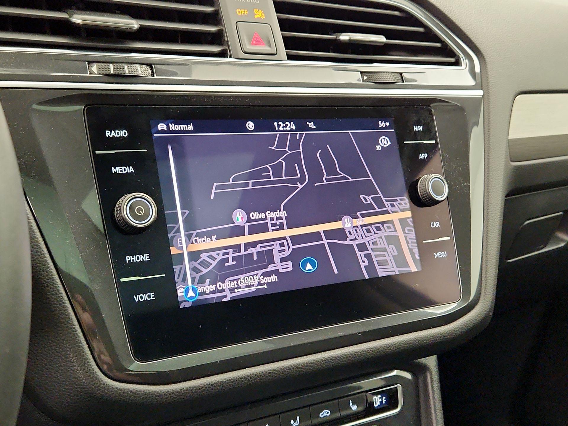 Thumbnail: 2021 Volkswagen Tiguan - 14