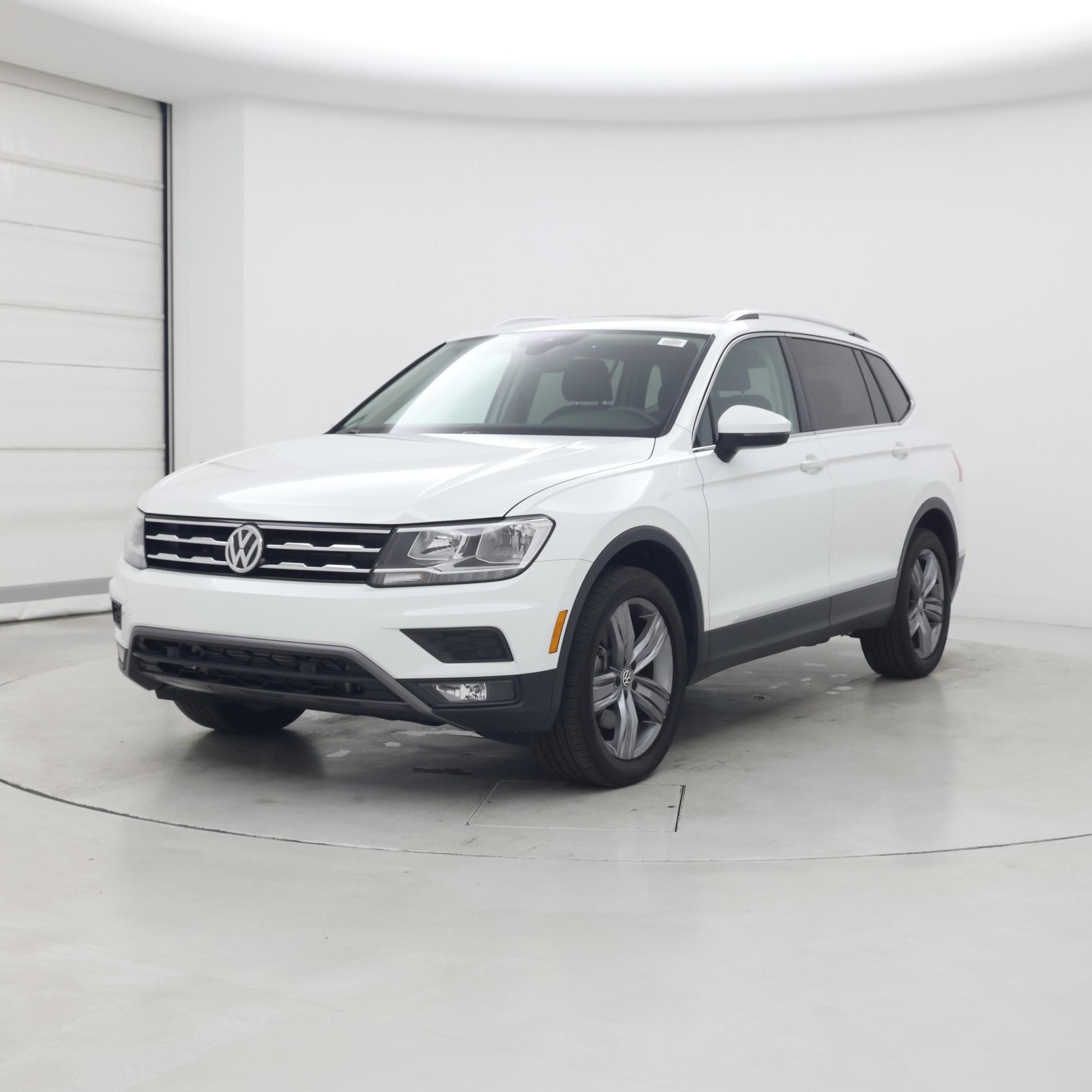 Thumbnail: 2021 Volkswagen Tiguan - 4