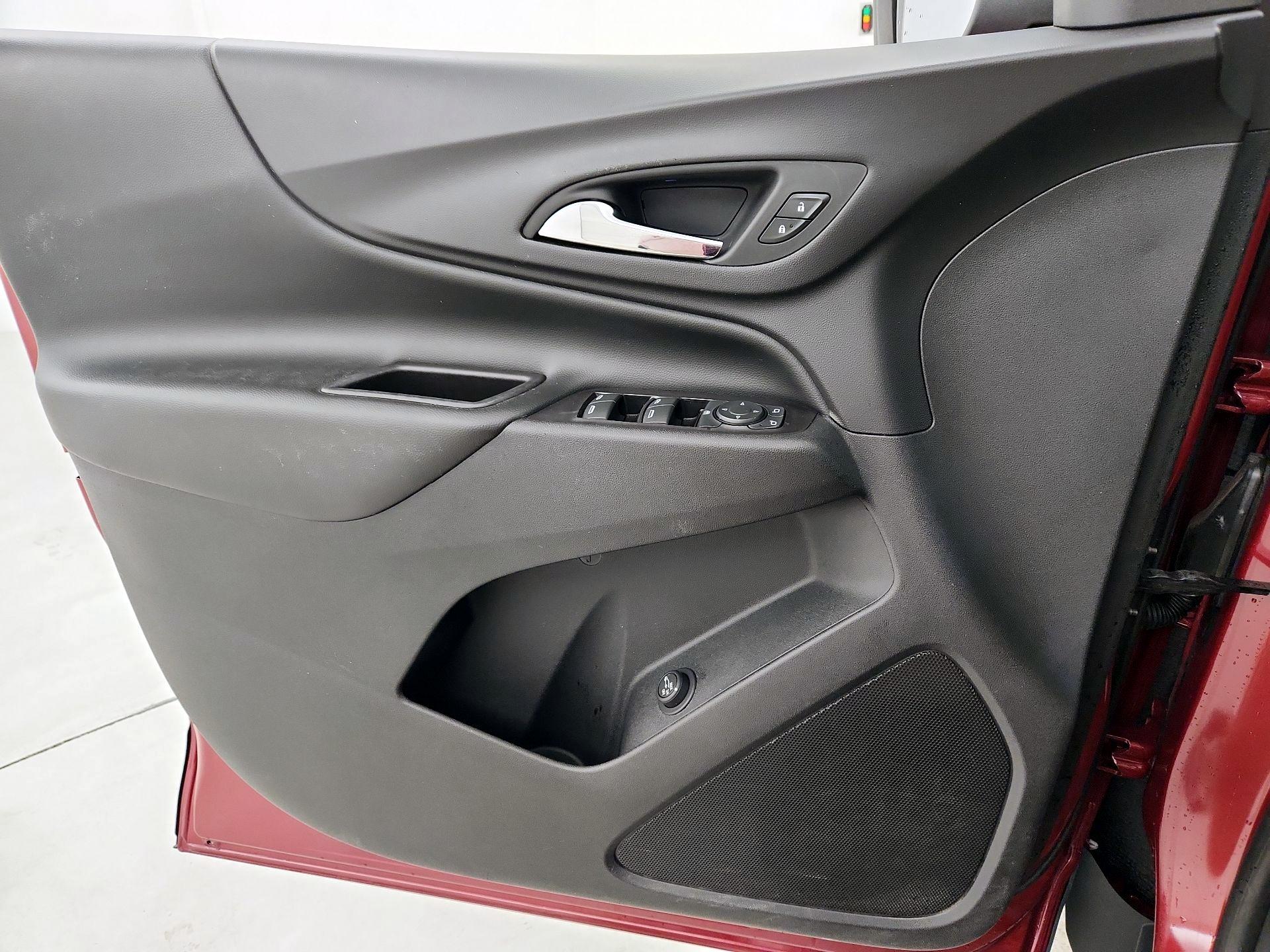 Thumbnail: 2020 Chevrolet Equinox - 12