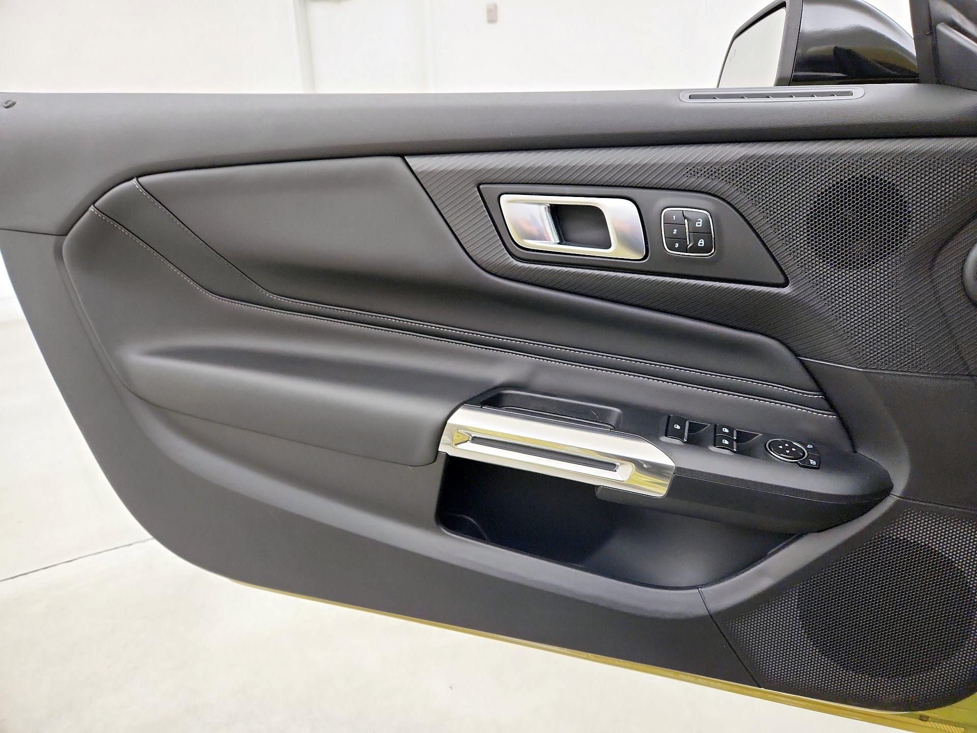 Thumbnail: 2025 Ford Mustang - 12