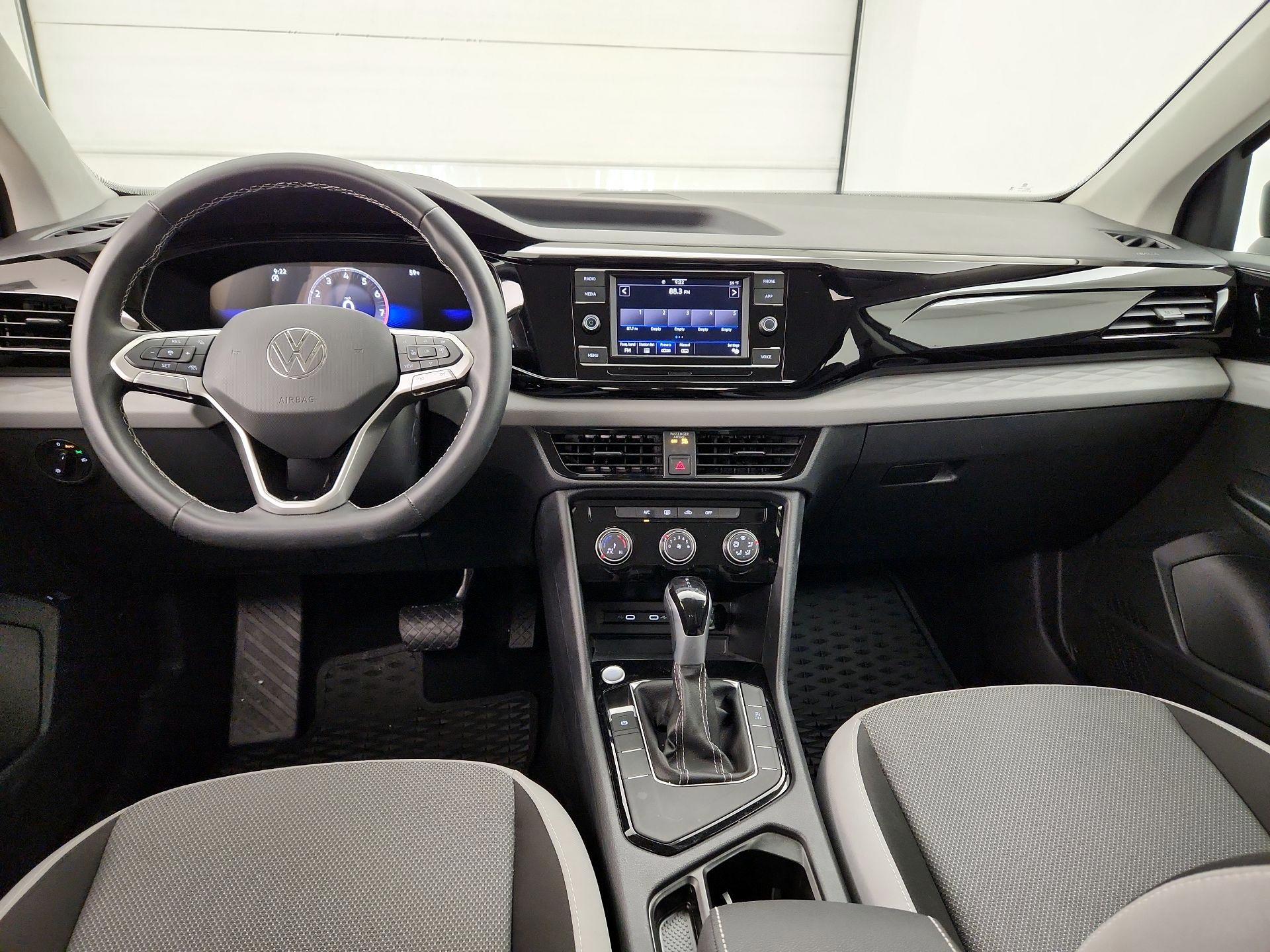 Thumbnail: 2024 Volkswagen Taos - 9