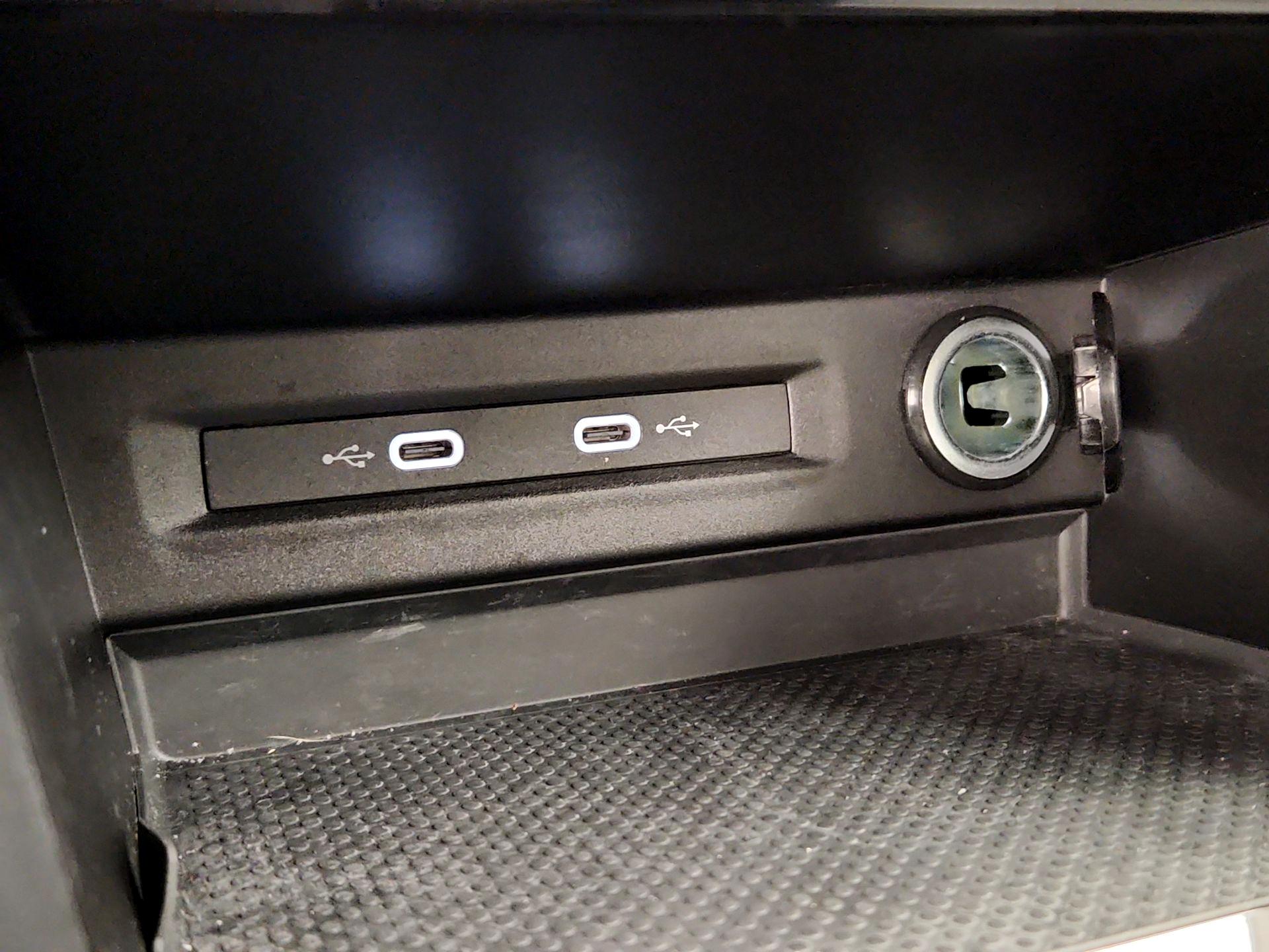 Thumbnail: 2024 Volkswagen Taos - 18