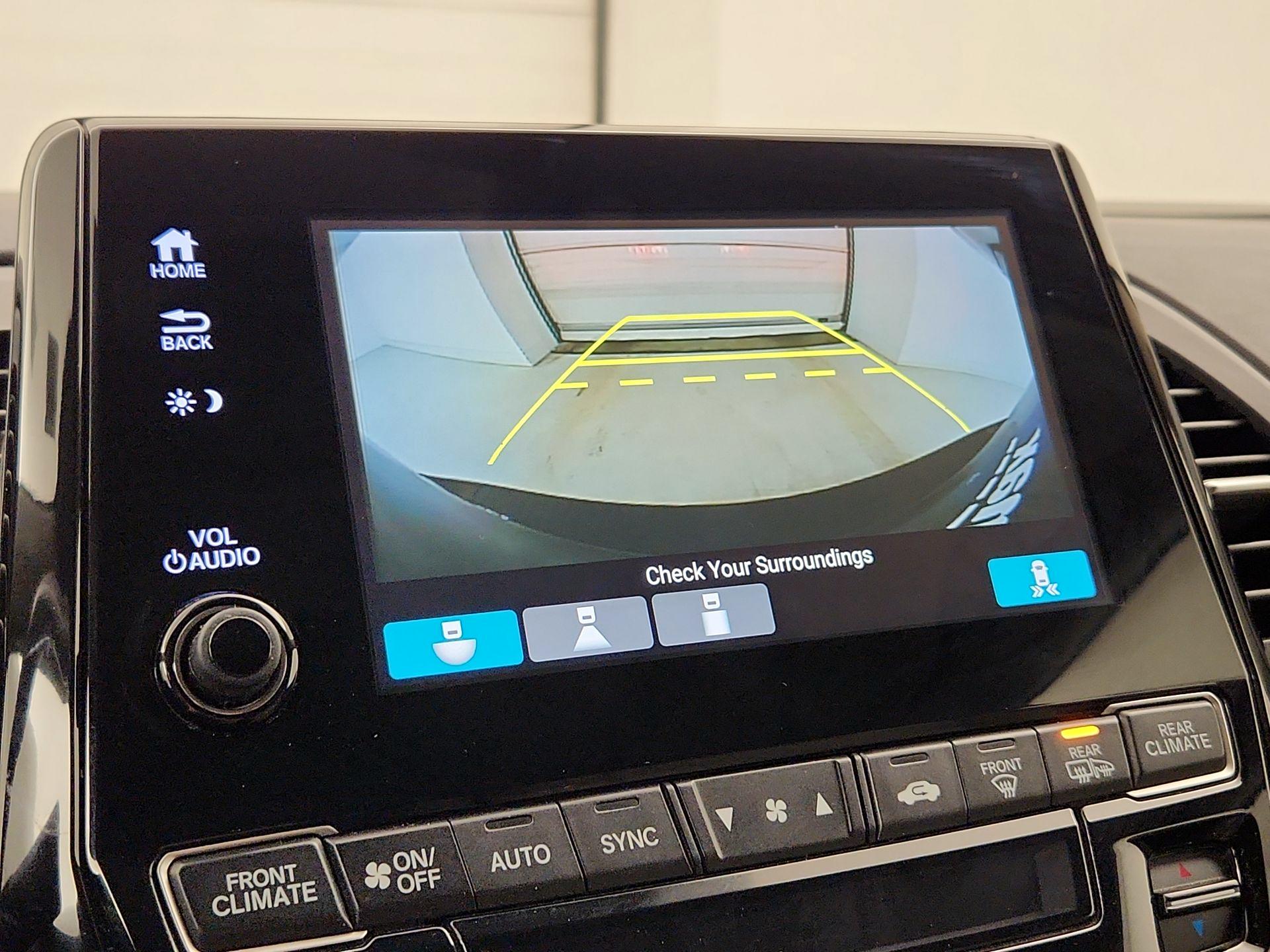 Thumbnail: 2018 Honda Odyssey - 14