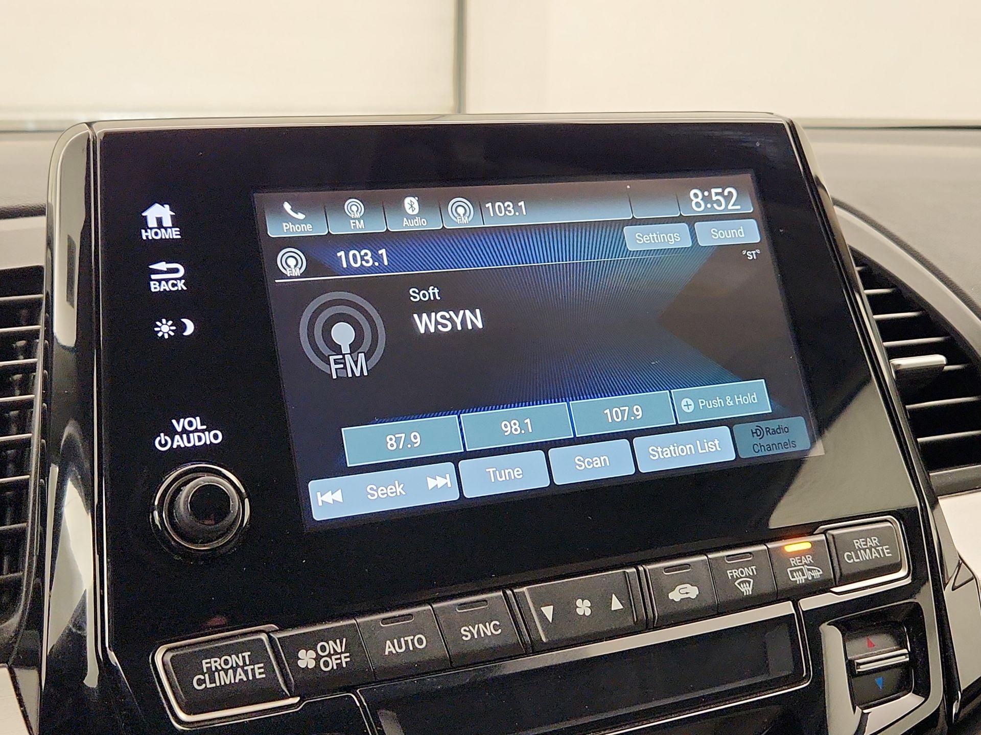 Thumbnail: 2018 Honda Odyssey - 15