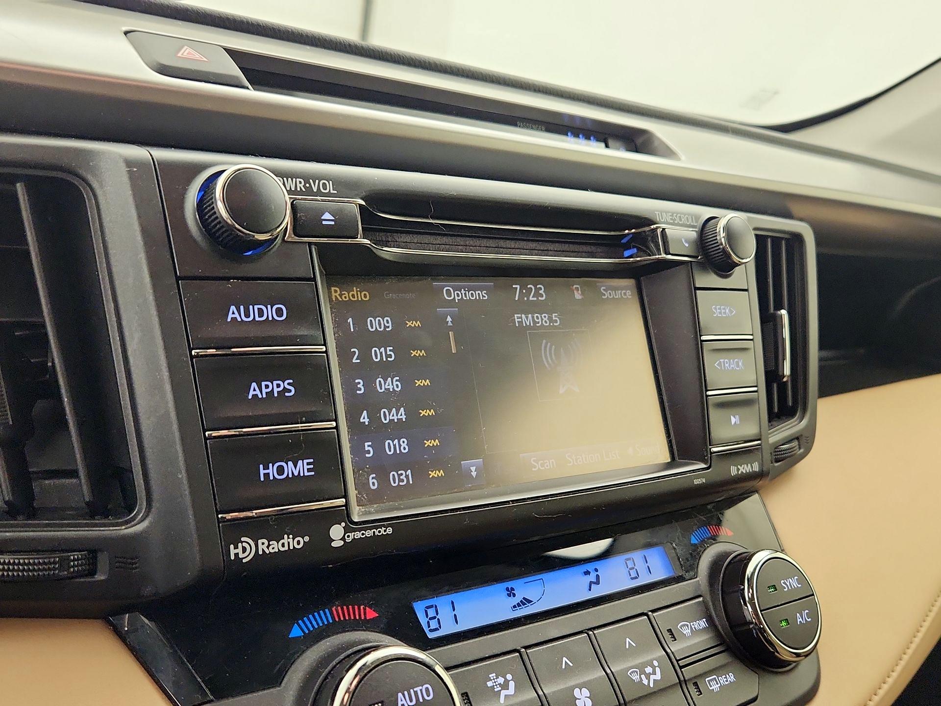 Thumbnail: 2017 Toyota RAV4 - 15