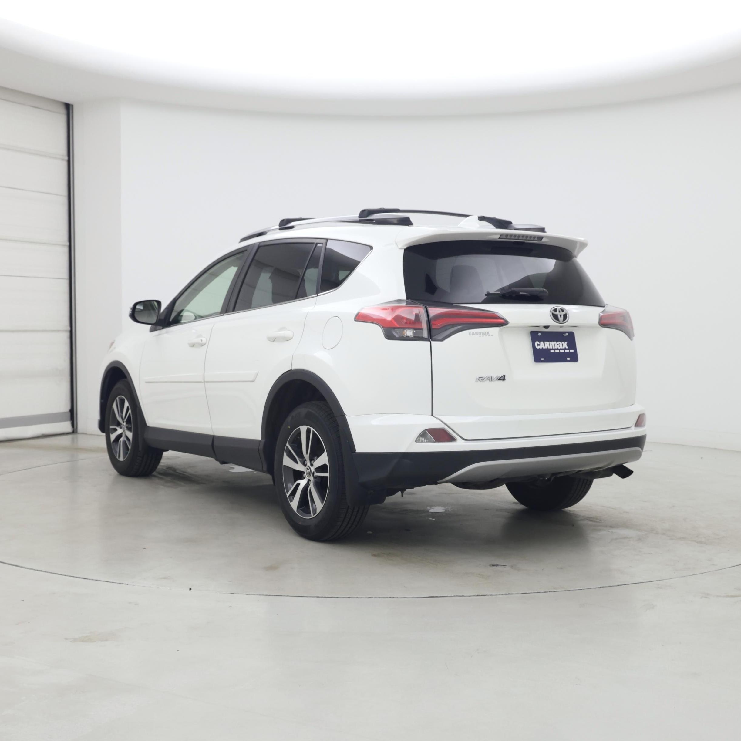 Thumbnail: 2017 Toyota RAV4 - 2