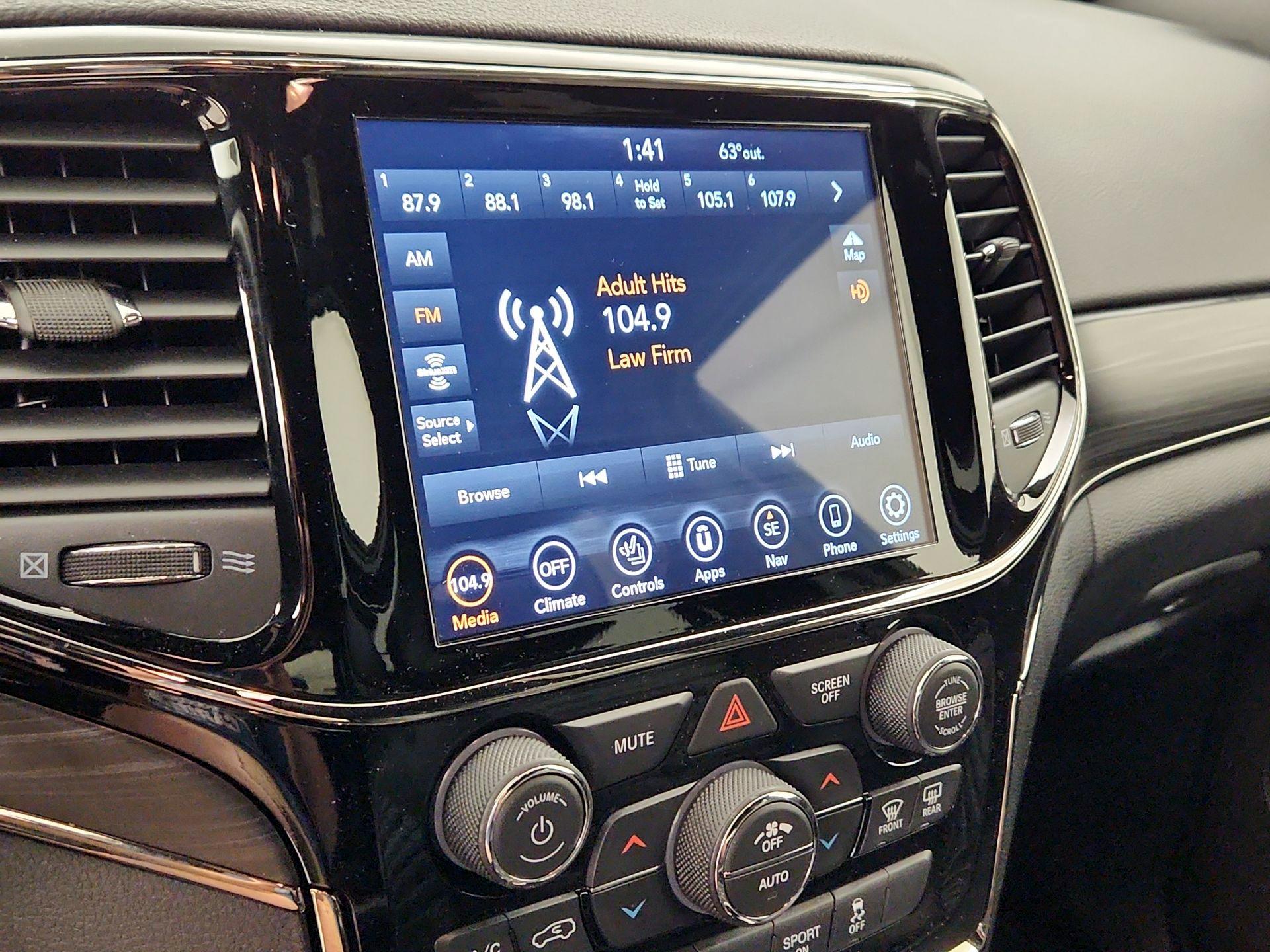 Thumbnail: 2020 Jeep Grand Cherokee - 16