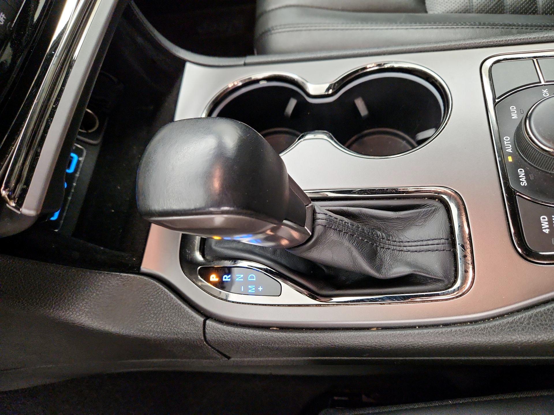 Thumbnail: 2020 Jeep Grand Cherokee - 18