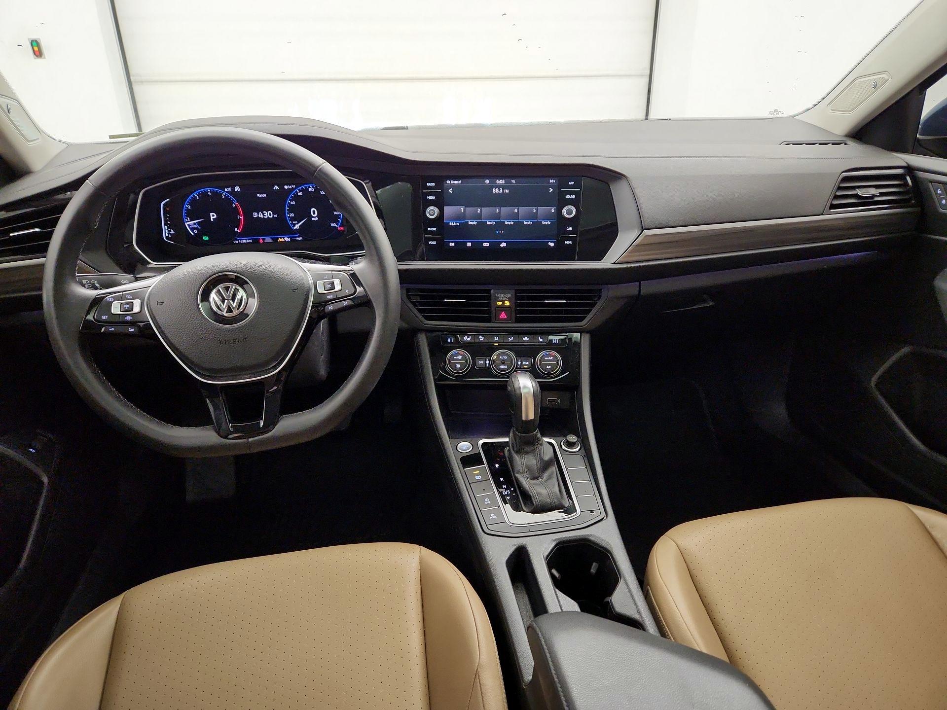 Thumbnail: 2020 Volkswagen Jetta - 9