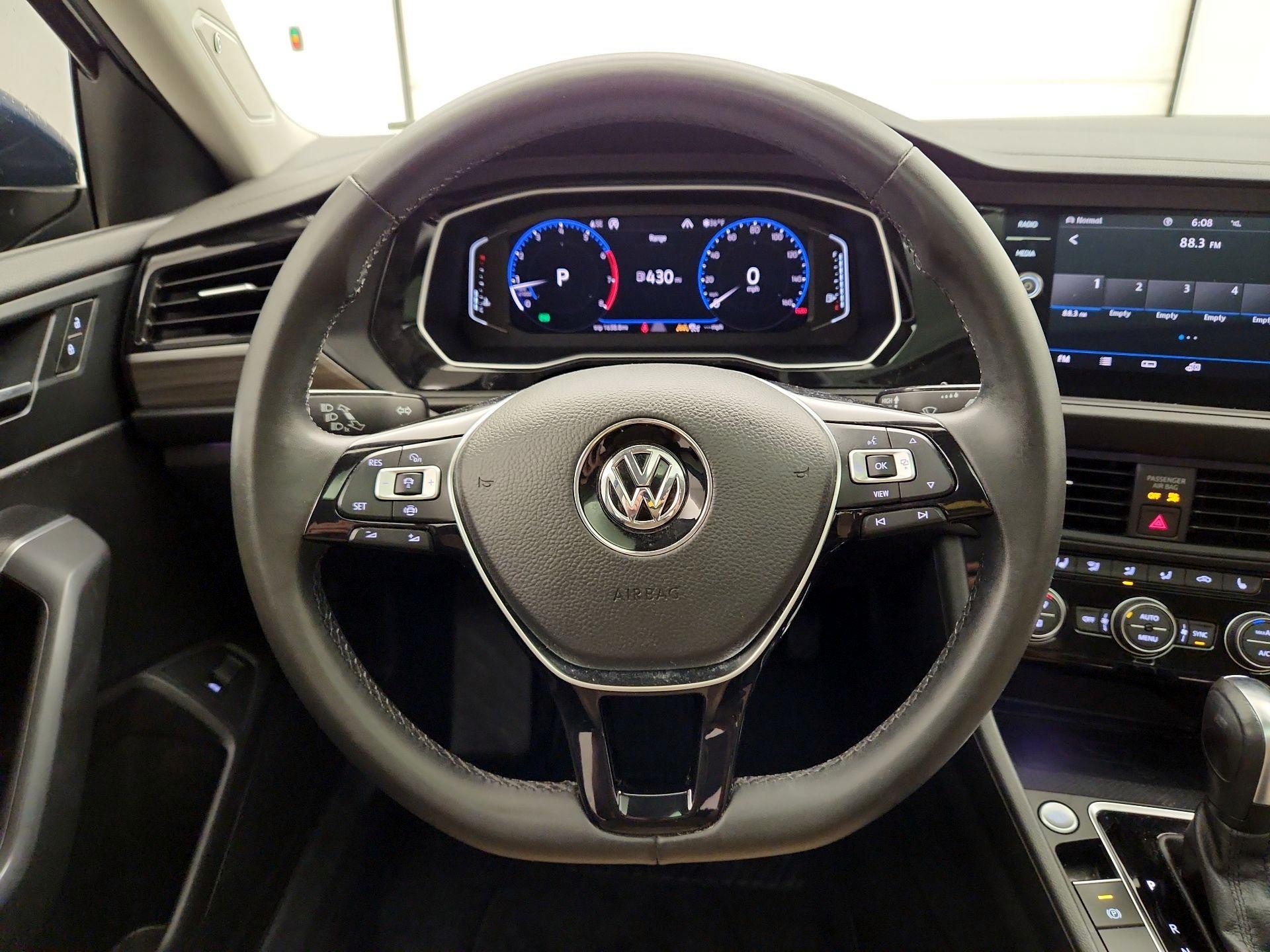 Thumbnail: 2020 Volkswagen Jetta - 10