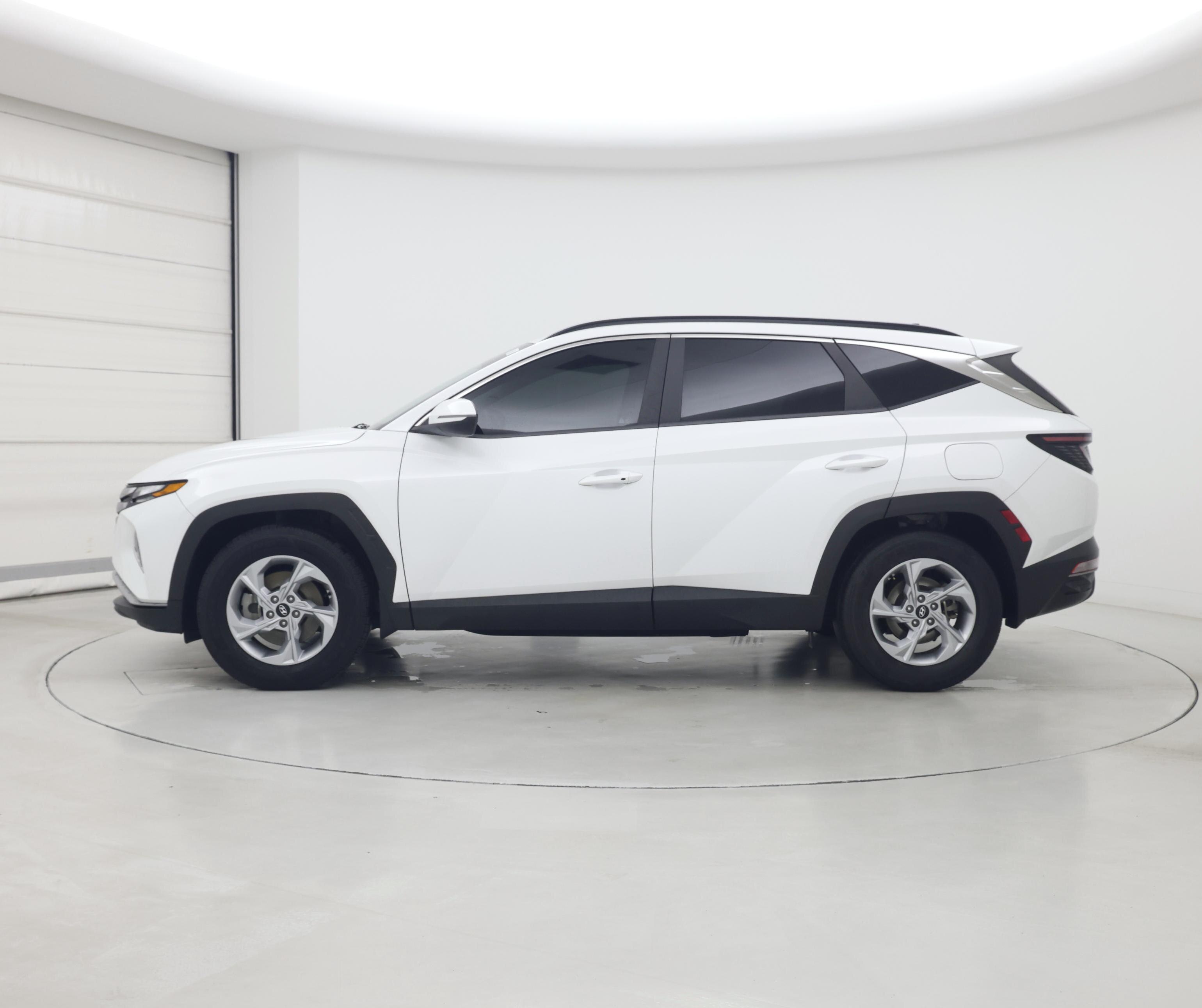 Thumbnail: 2022 Hyundai Tucson - 3