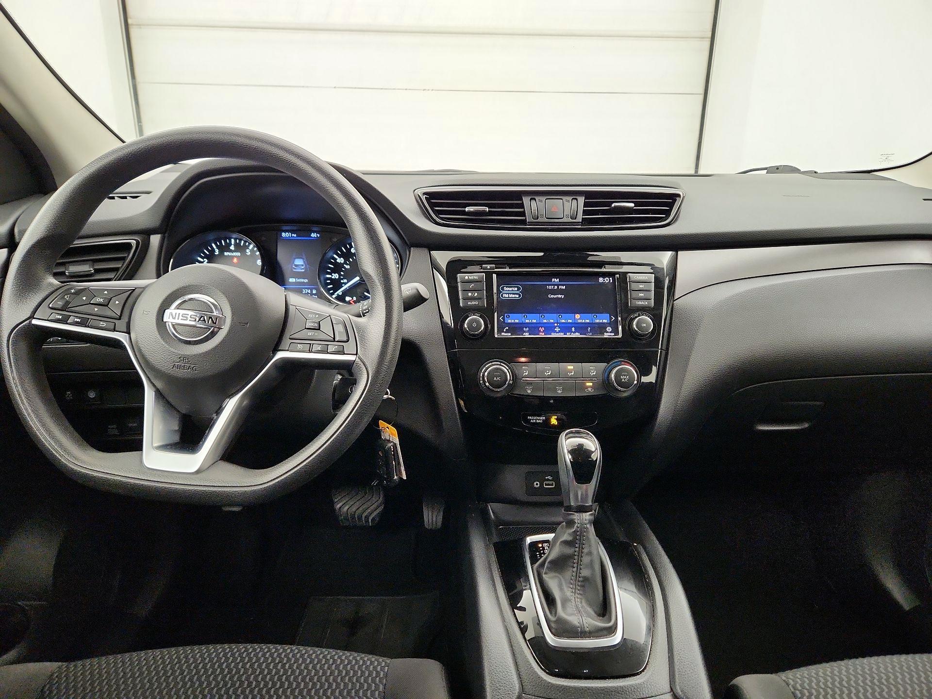 Thumbnail: 2020 Nissan Rogue Sport - 9