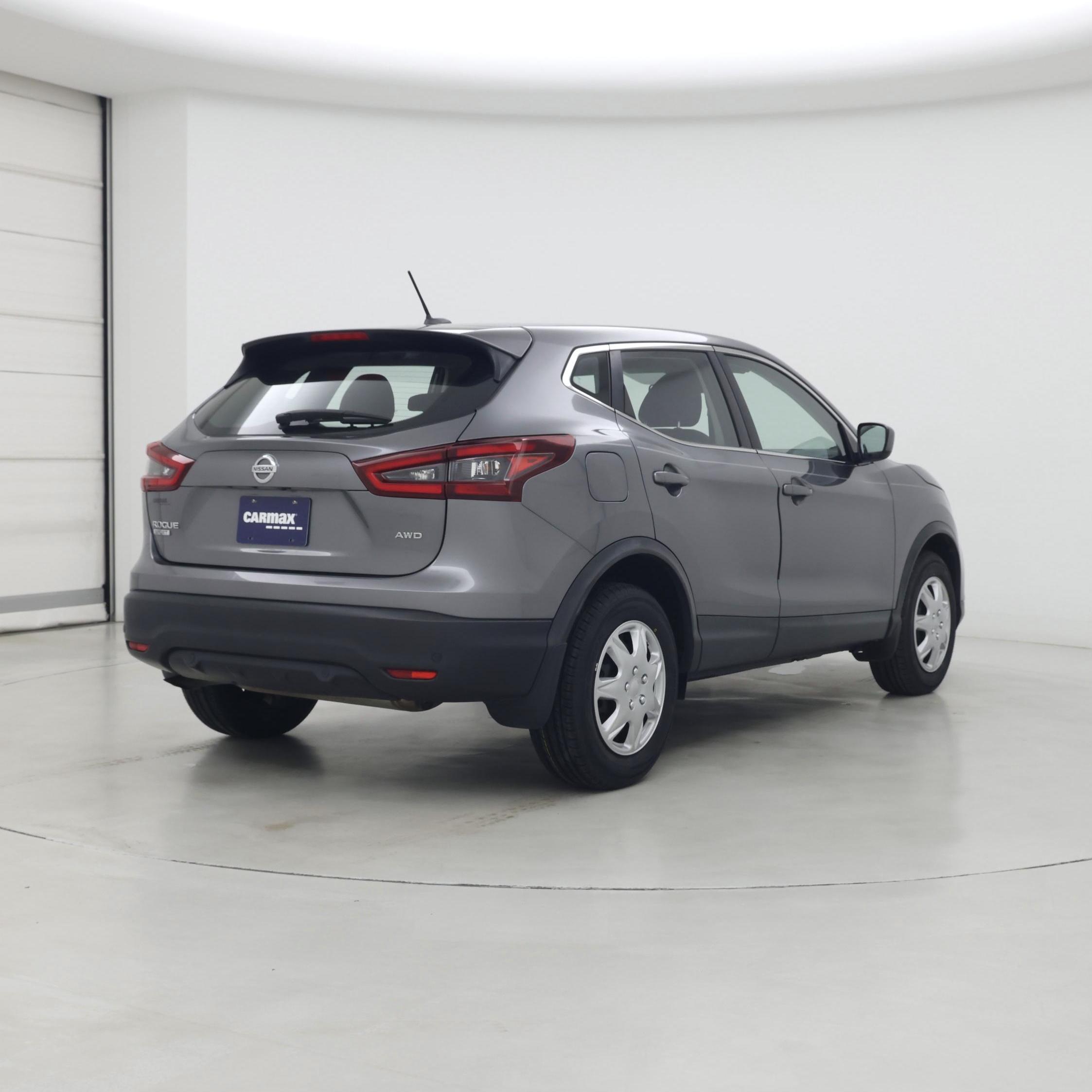 Thumbnail: 2020 Nissan Rogue Sport - 8