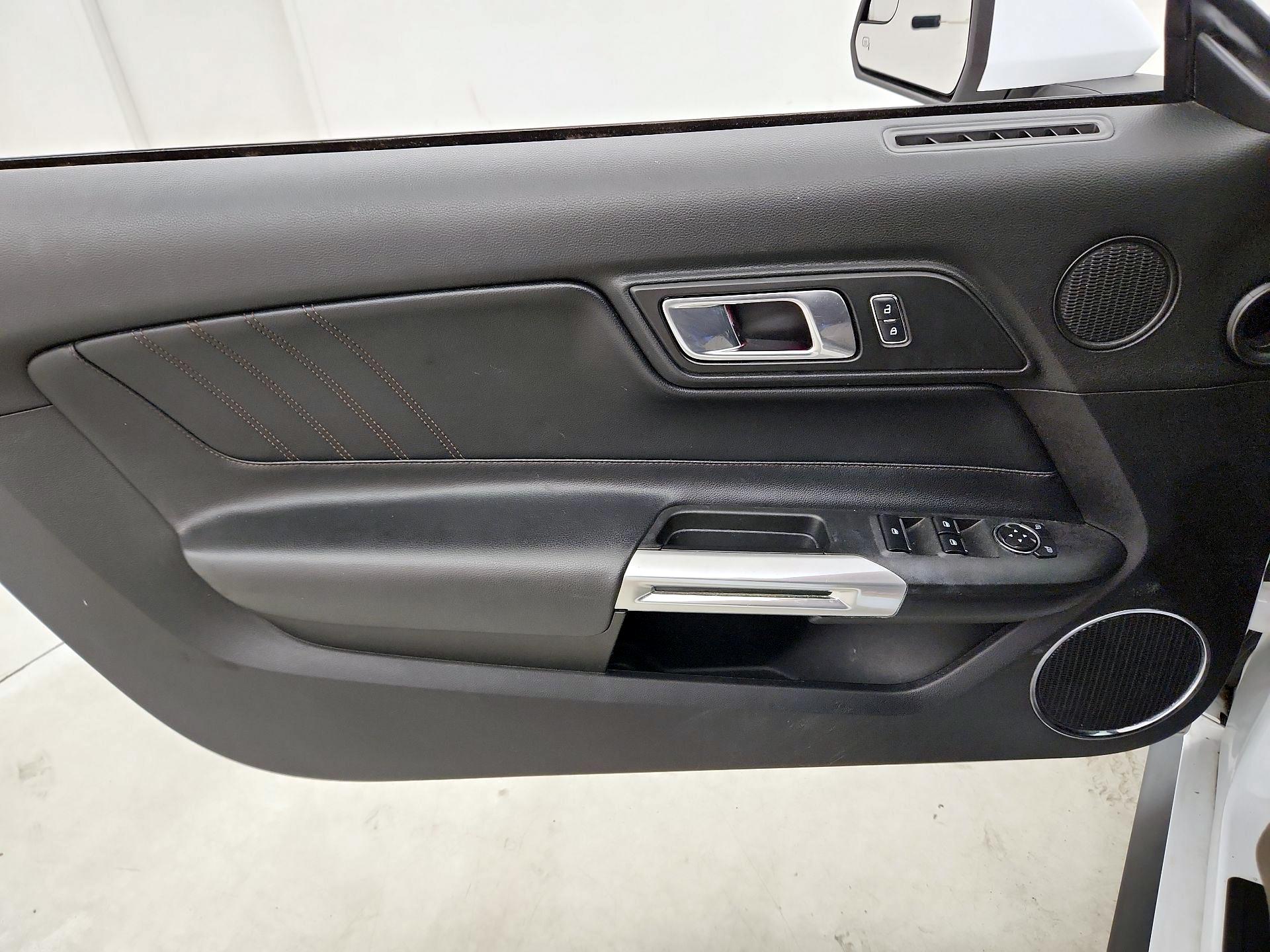 Thumbnail: 2018 Ford Mustang - 12