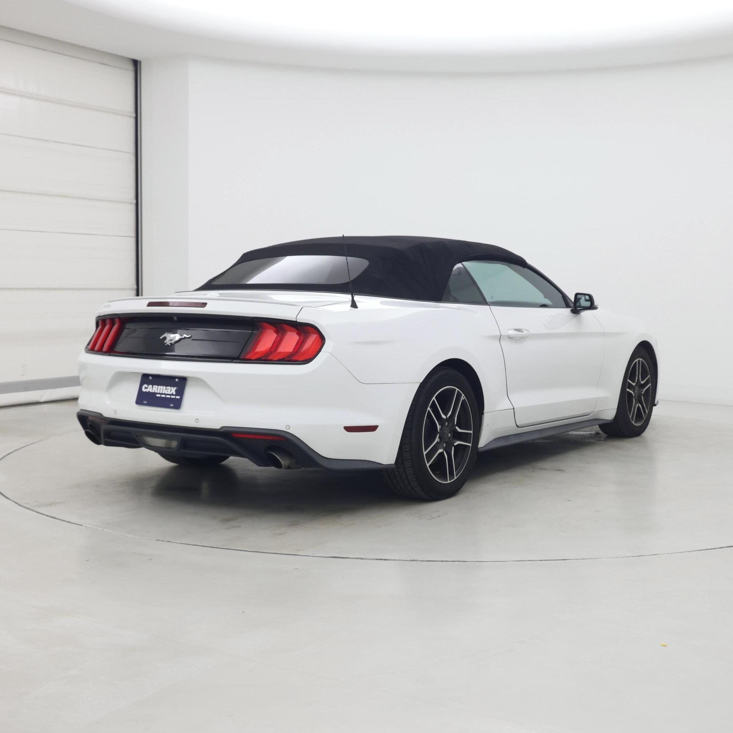 Thumbnail: 2018 Ford Mustang - 8