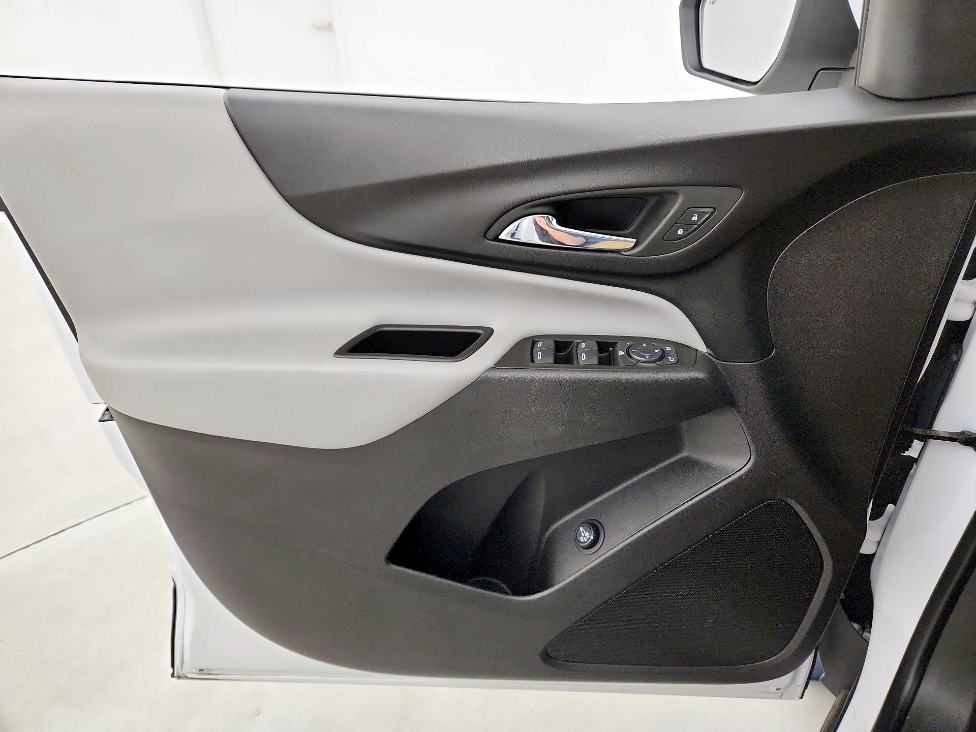 Thumbnail: 2024 Chevrolet Equinox - 12