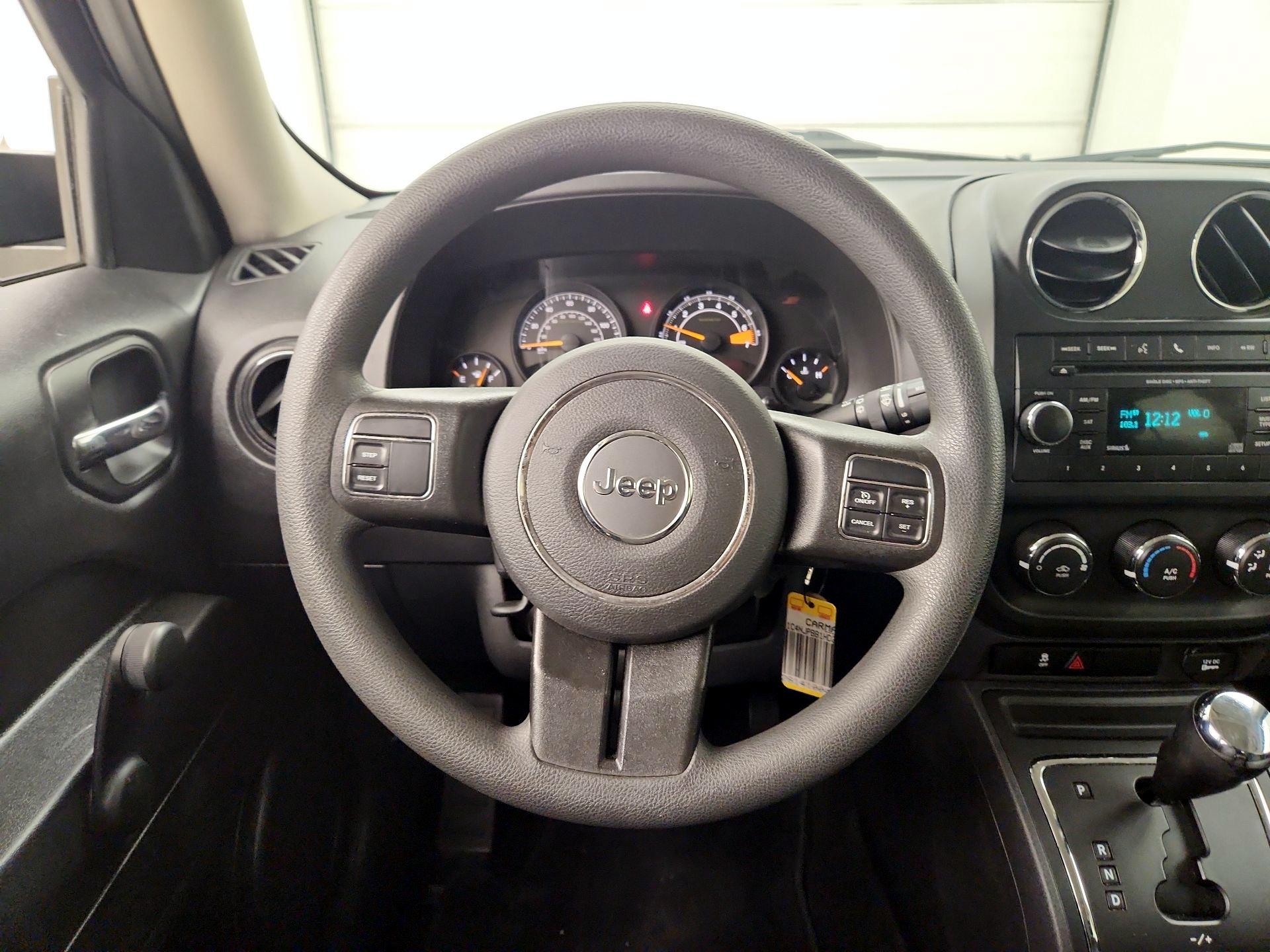 Thumbnail: 2017 Jeep Patriot - 10