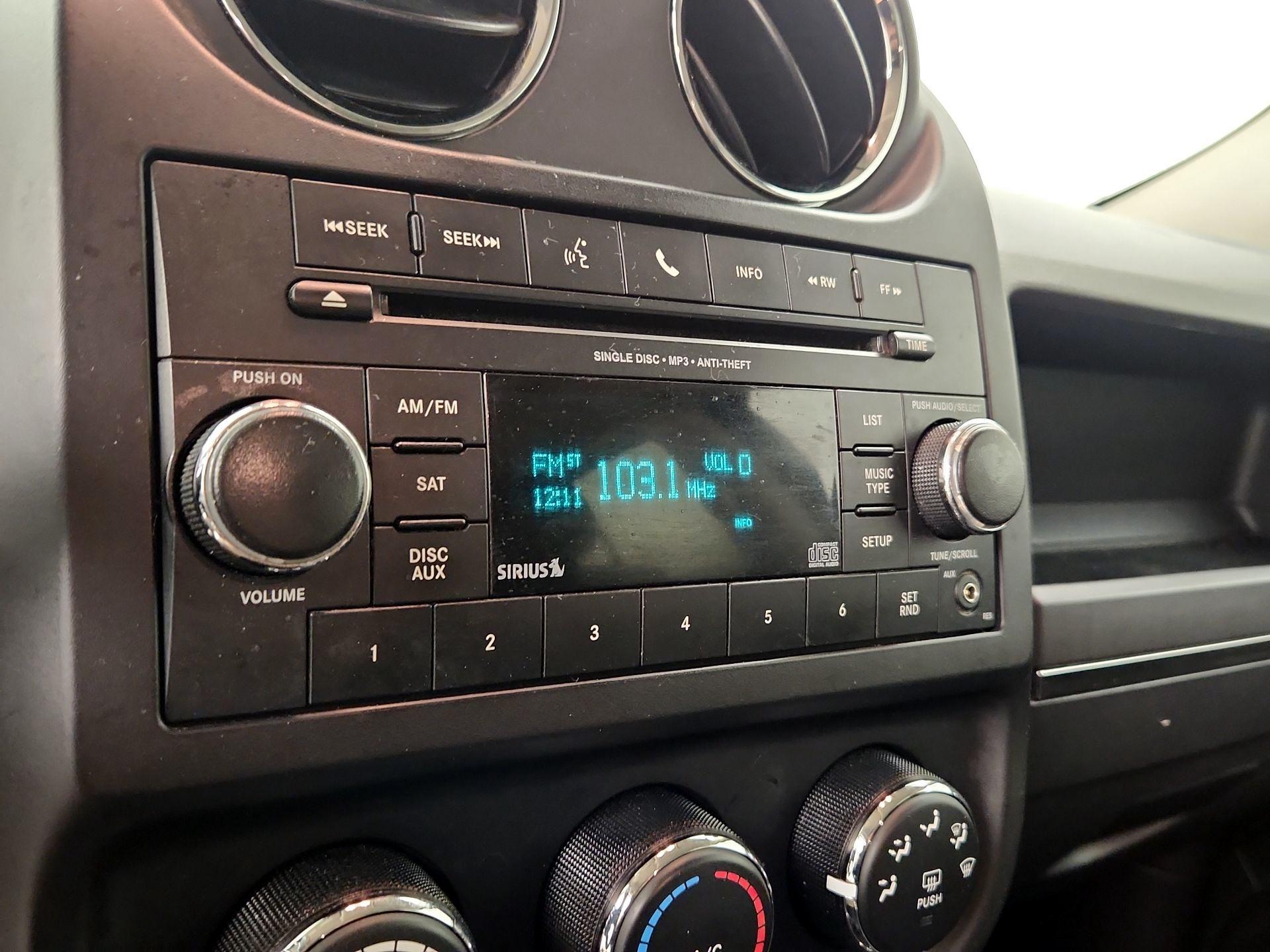 Thumbnail: 2017 Jeep Patriot - 13