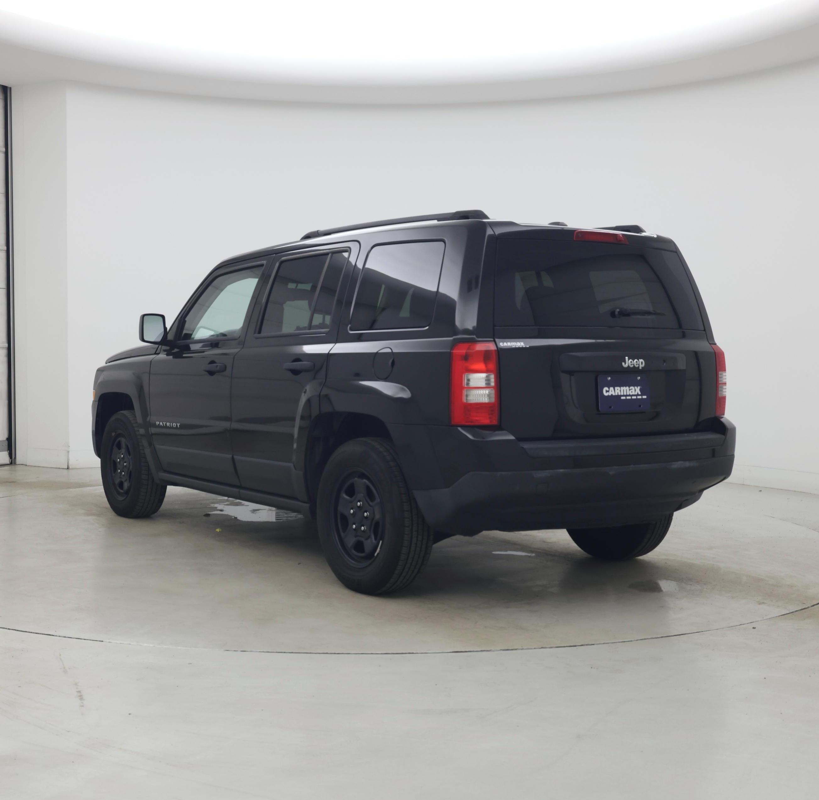 Thumbnail: 2017 Jeep Patriot - 2