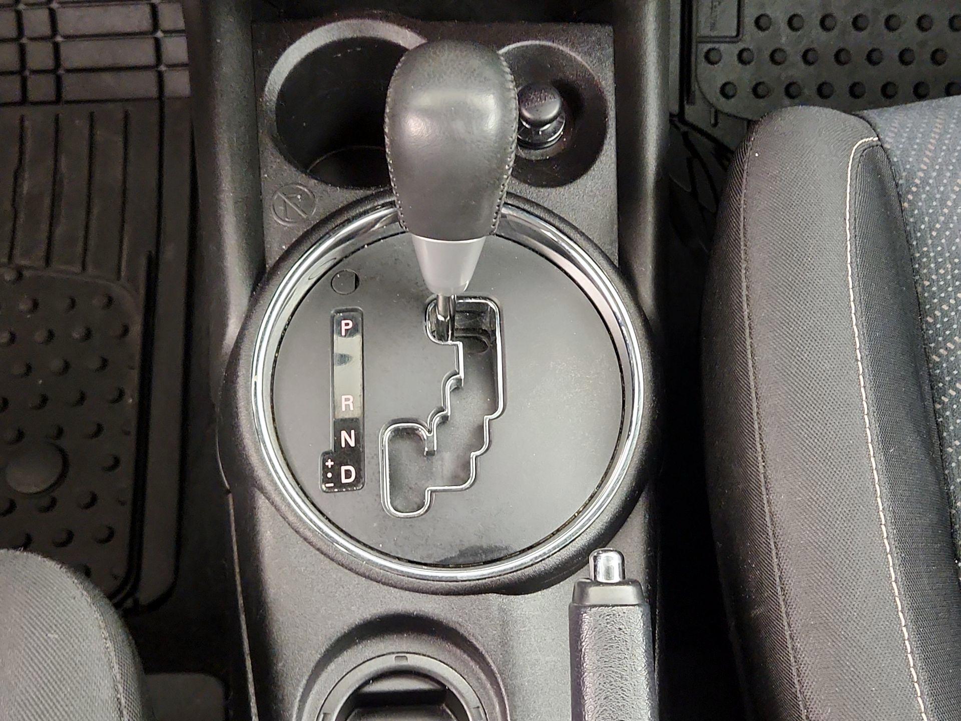 Thumbnail: 2015 Mitsubishi Outlander Sport - 17