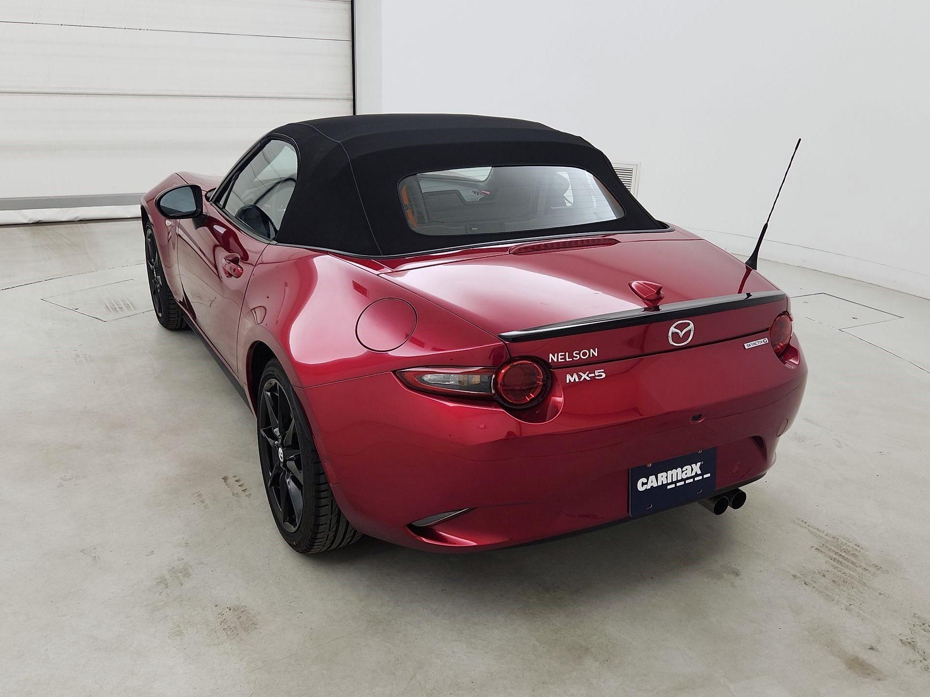 Thumbnail: 2023 Mazda MX-5 Miata - 7