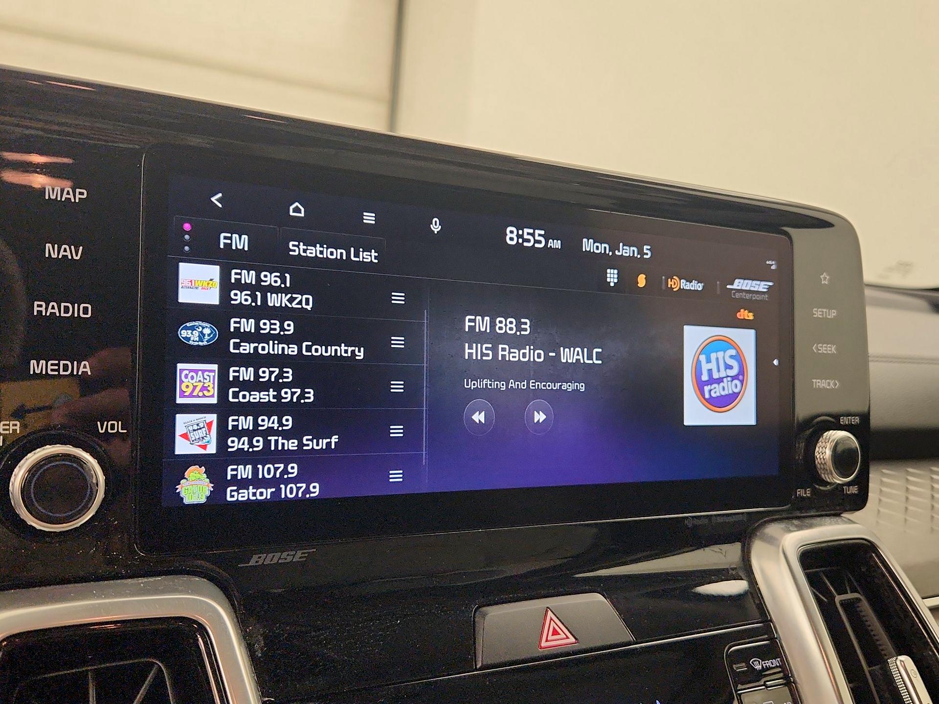 Thumbnail: 2023 Kia Sorento - 16