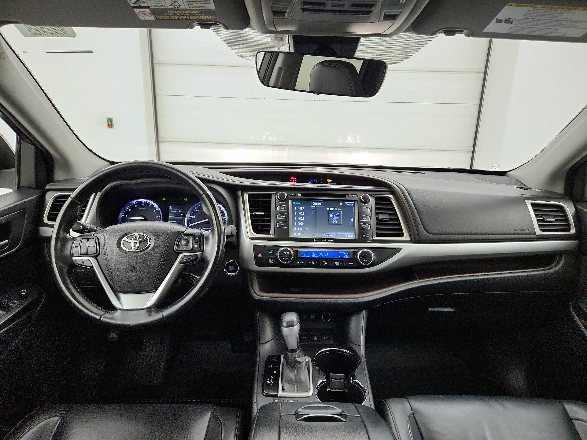 Thumbnail: 2017 Toyota Highlander - 9