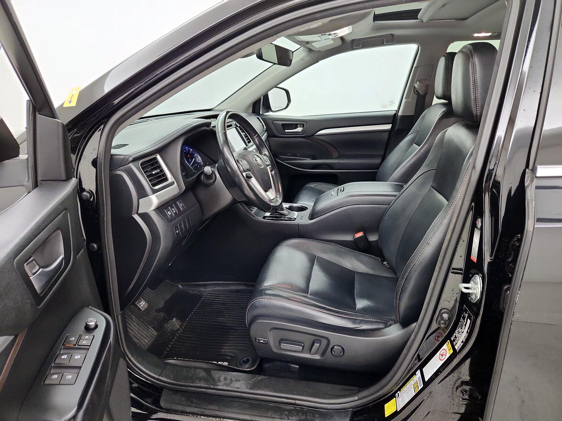 Thumbnail: 2017 Toyota Highlander - 11