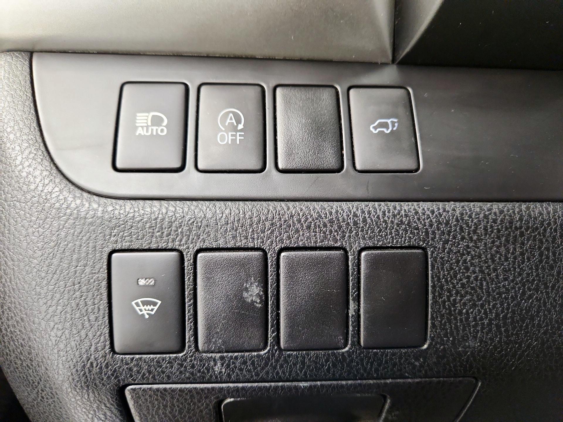 Thumbnail: 2017 Toyota Highlander - 13