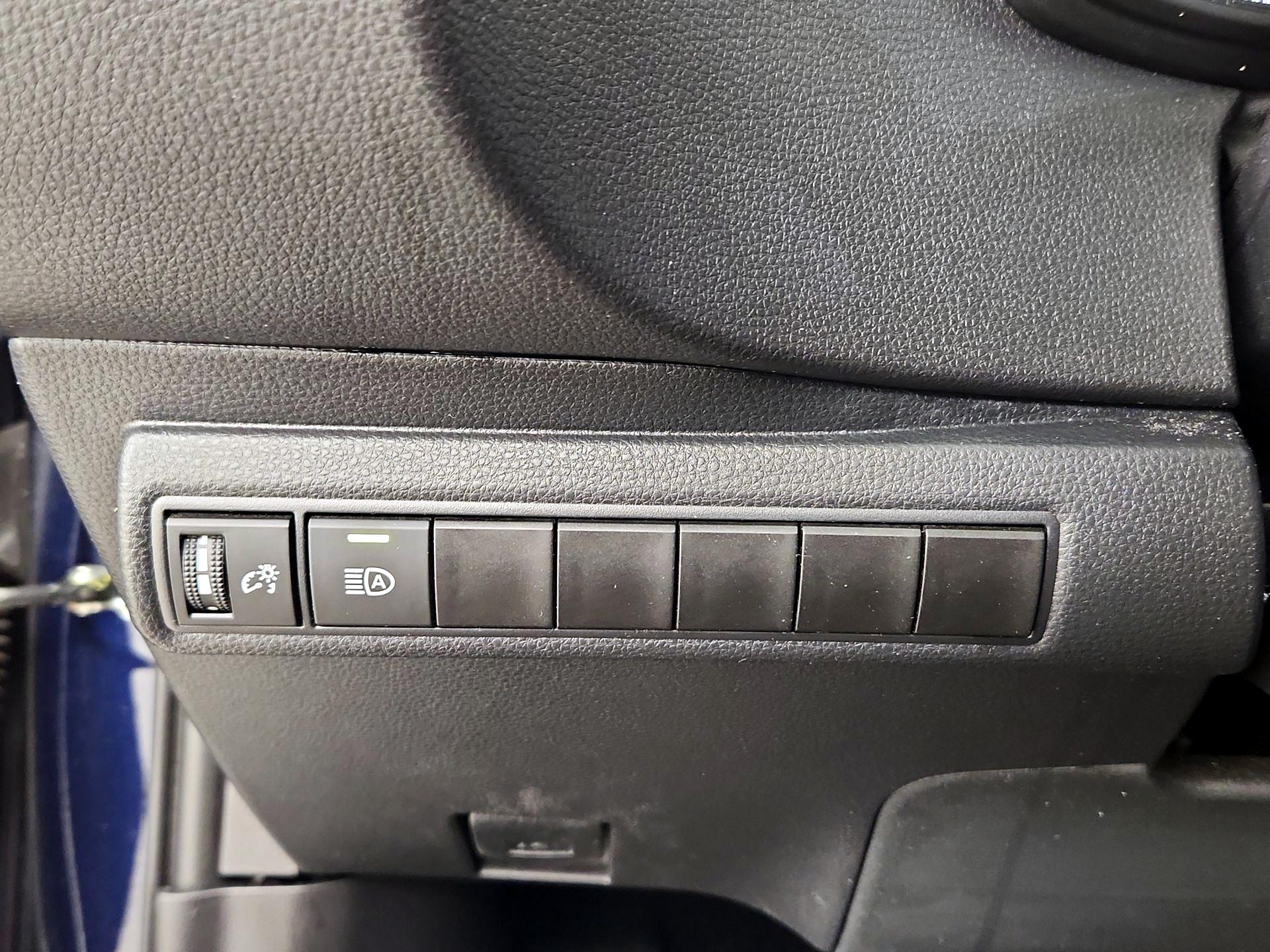 Thumbnail: 2024 Toyota Corolla - 13