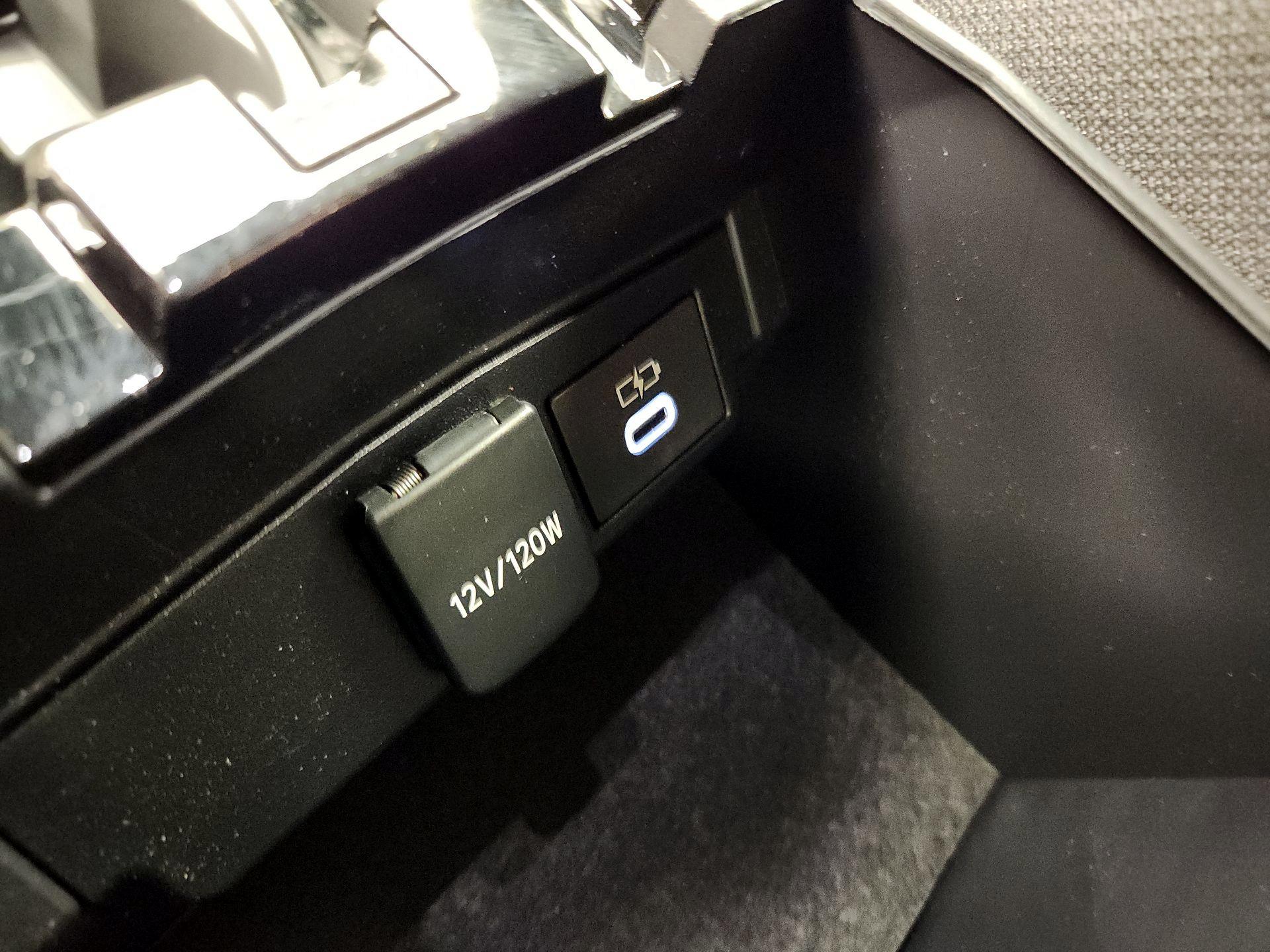 Thumbnail: 2024 Toyota Corolla - 18