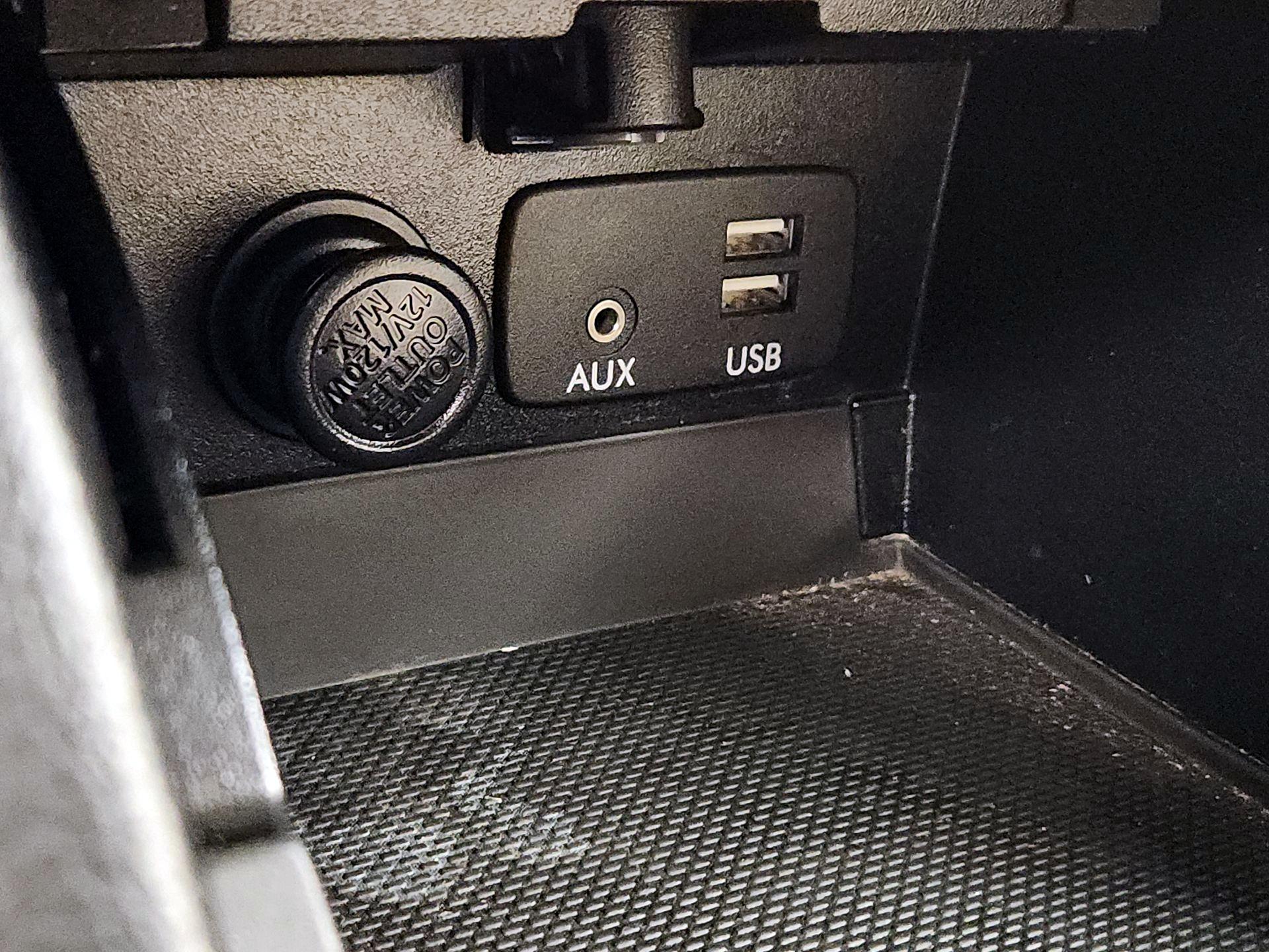 Thumbnail: 2017 Subaru Outback - 18