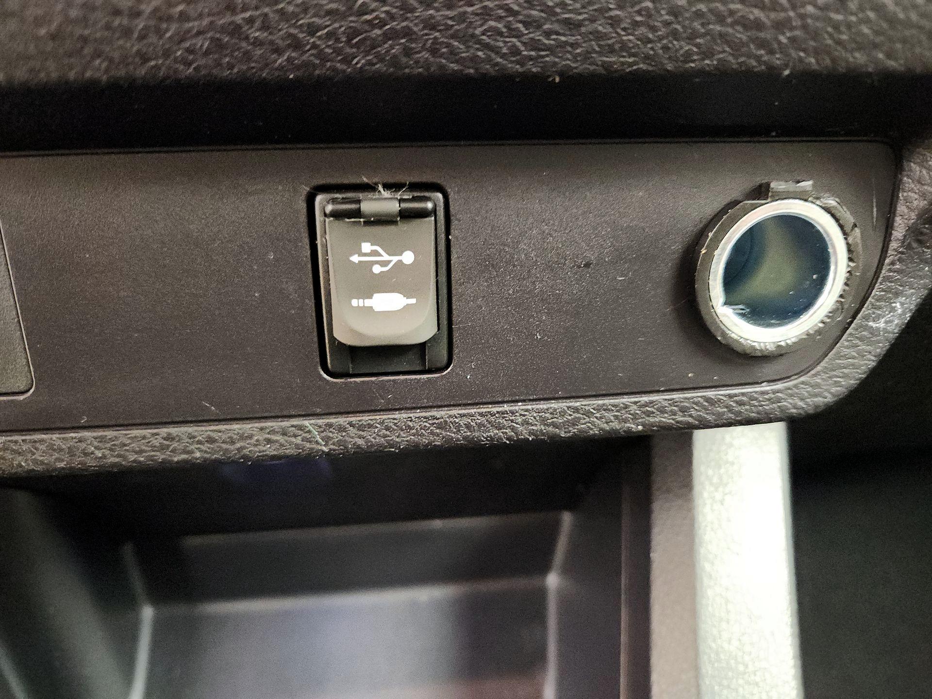 Thumbnail: 2018 Toyota Tacoma - 18