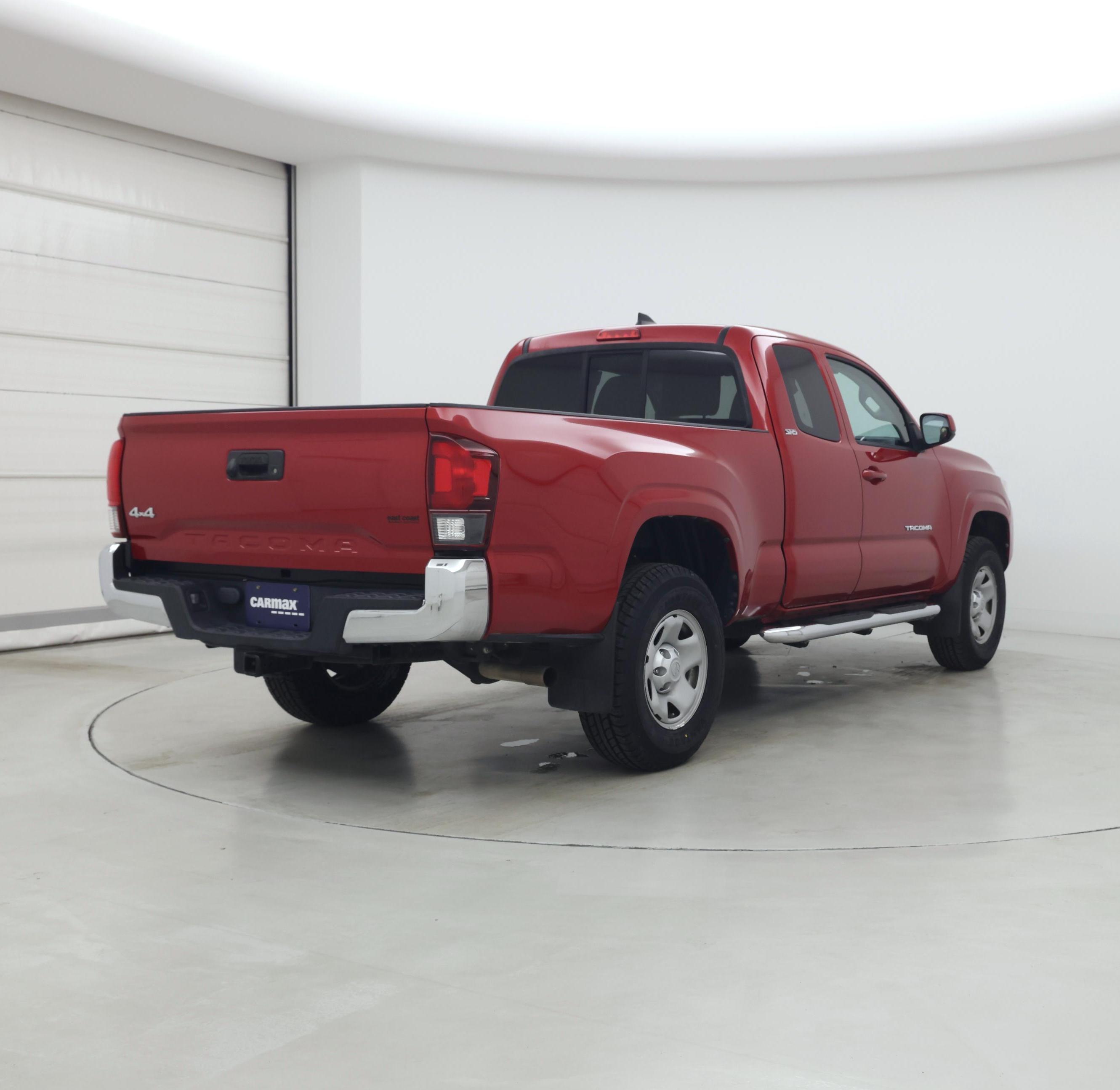 Thumbnail: 2018 Toyota Tacoma - 8