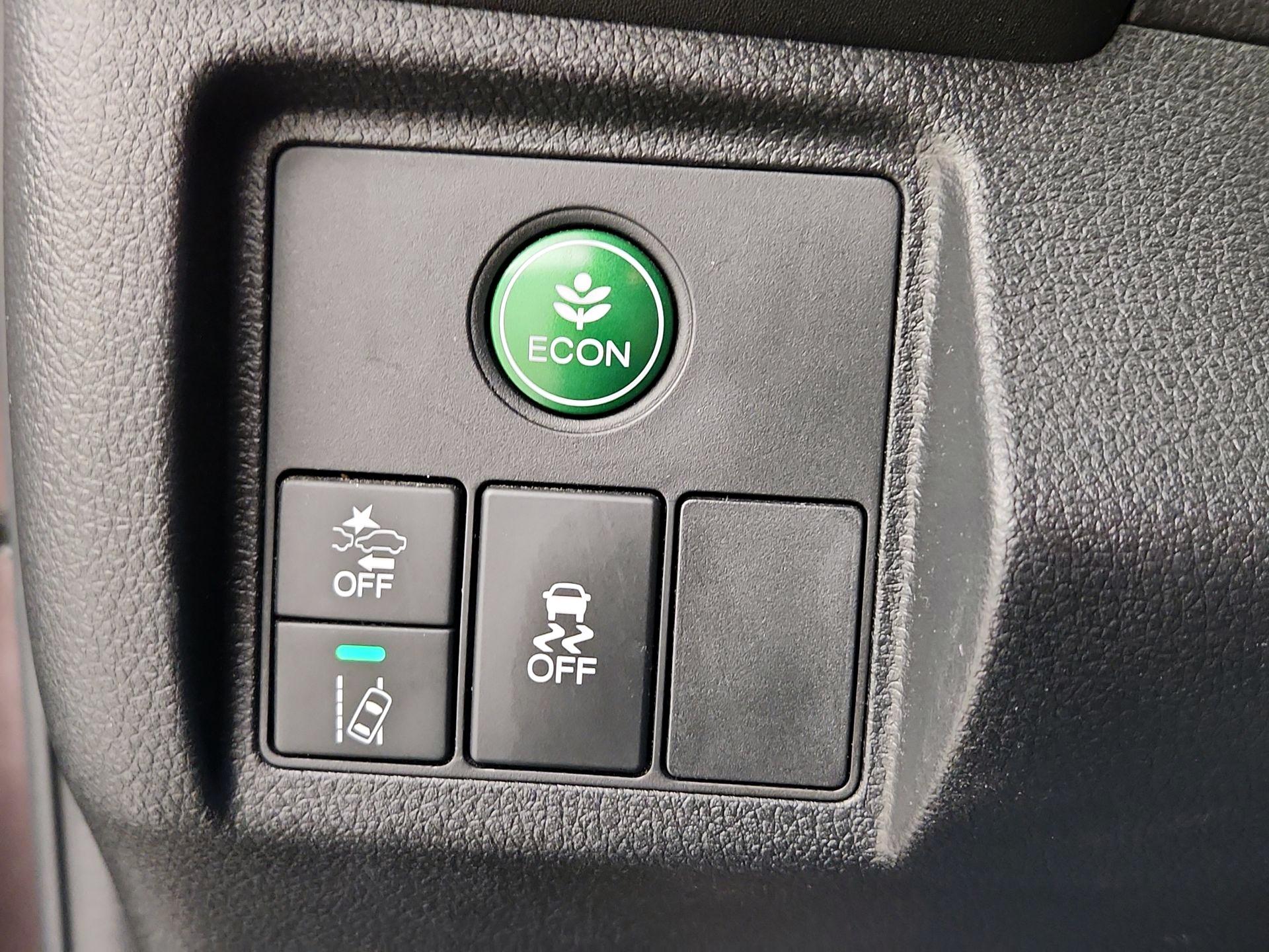 Thumbnail: 2019 Honda HR-V - 13